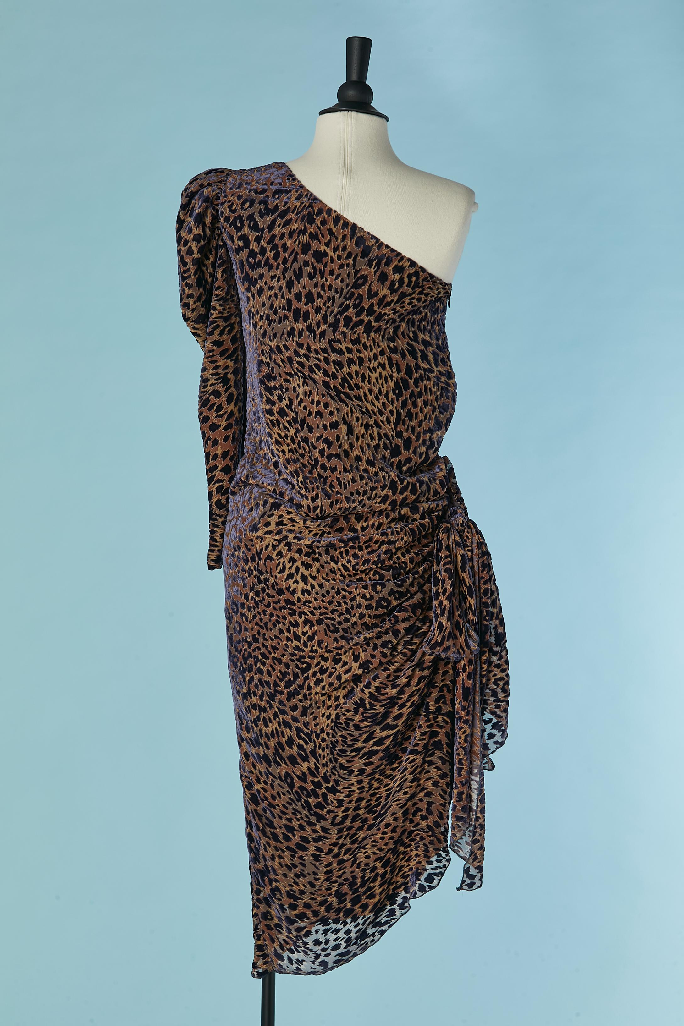 Asymmetrisches Abendkleid aus Samt-Dévoré  Guiseppe di Morabito, NEU im Angebot 1