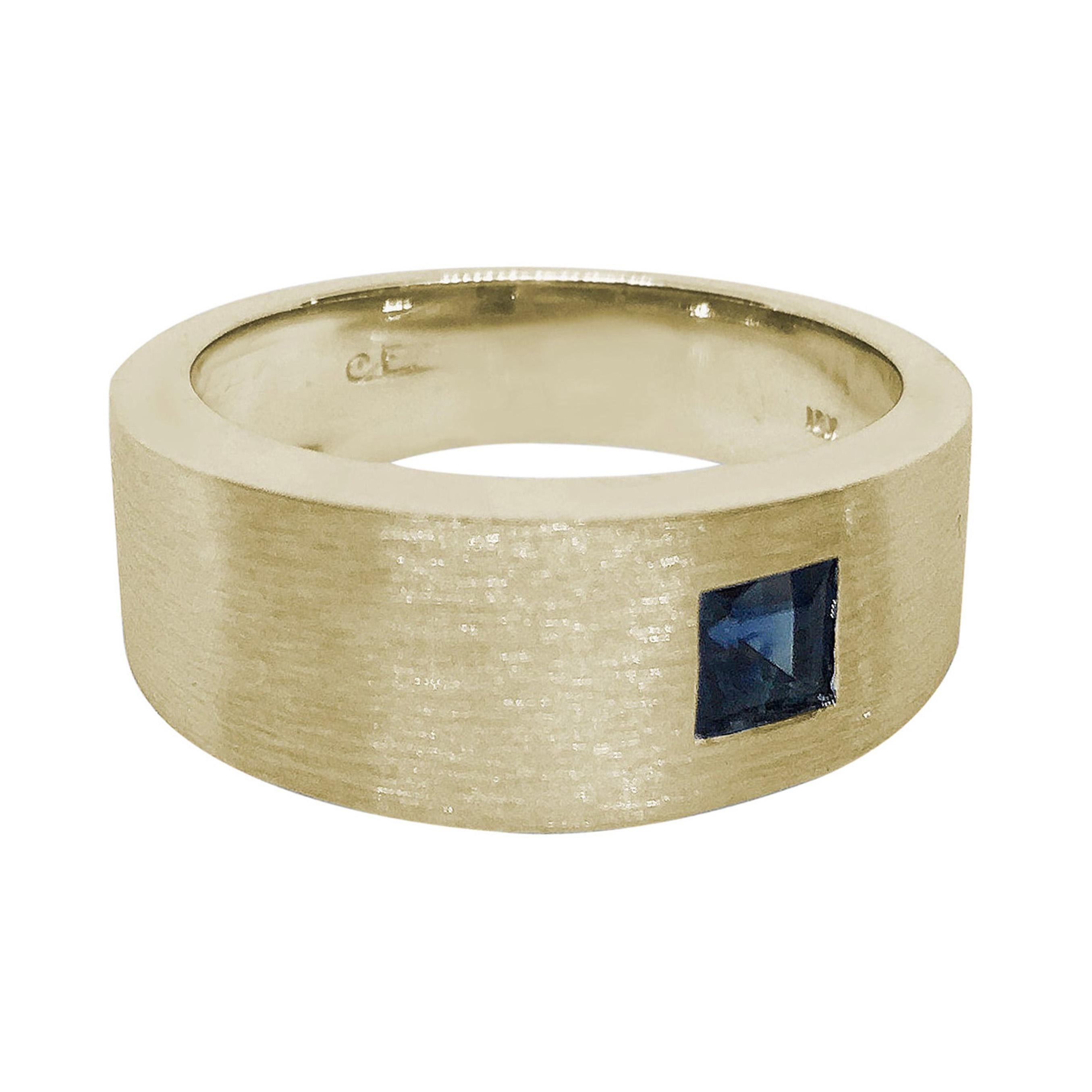 For Sale:  Asymmetrically Set Solitaire Sapphire Yellow Gold Ring