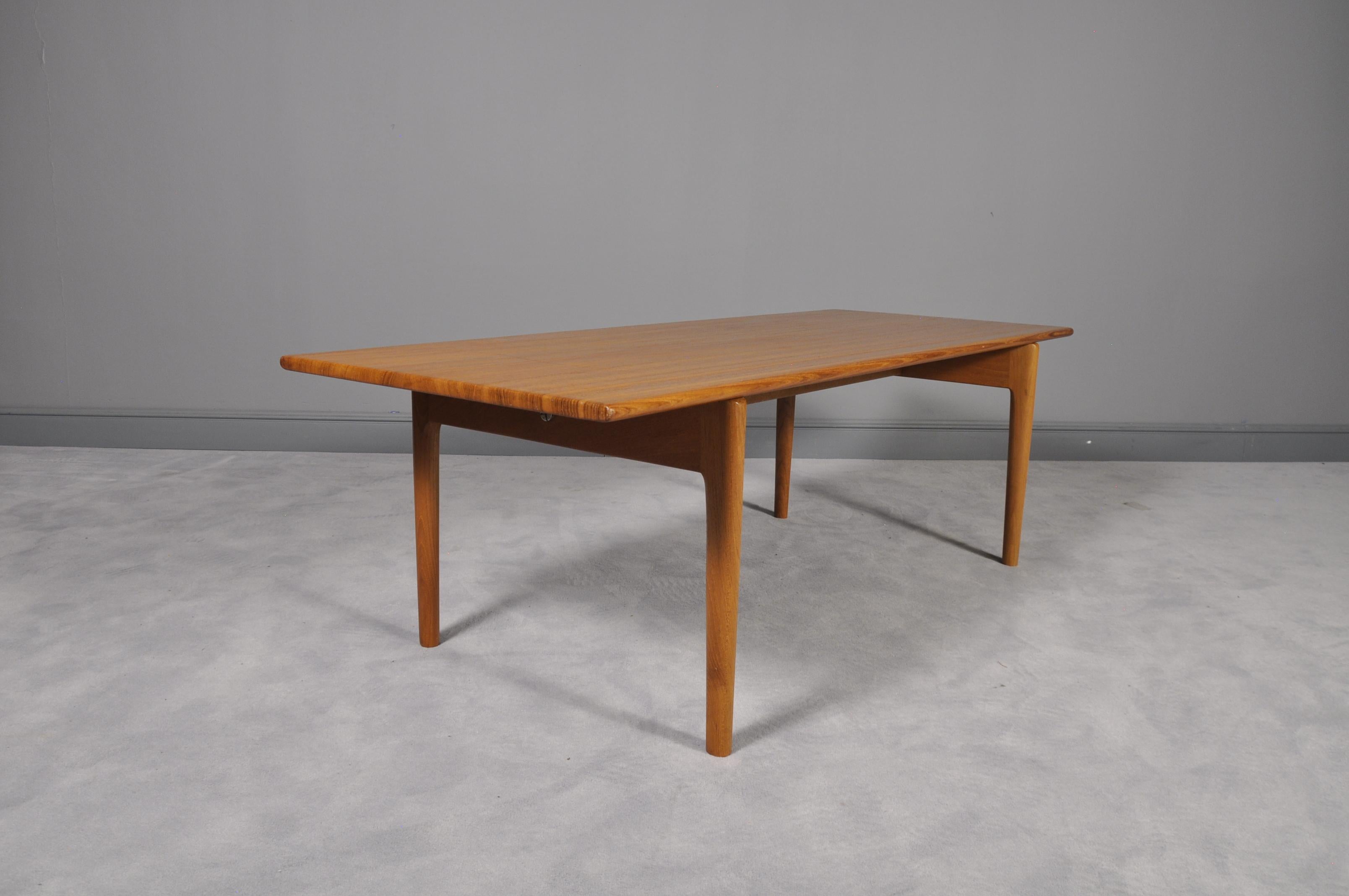 Mid-20th Century AT-15 Coffee Table by Hans J. Wegner for Andreas Tuck, 1960s For Sale