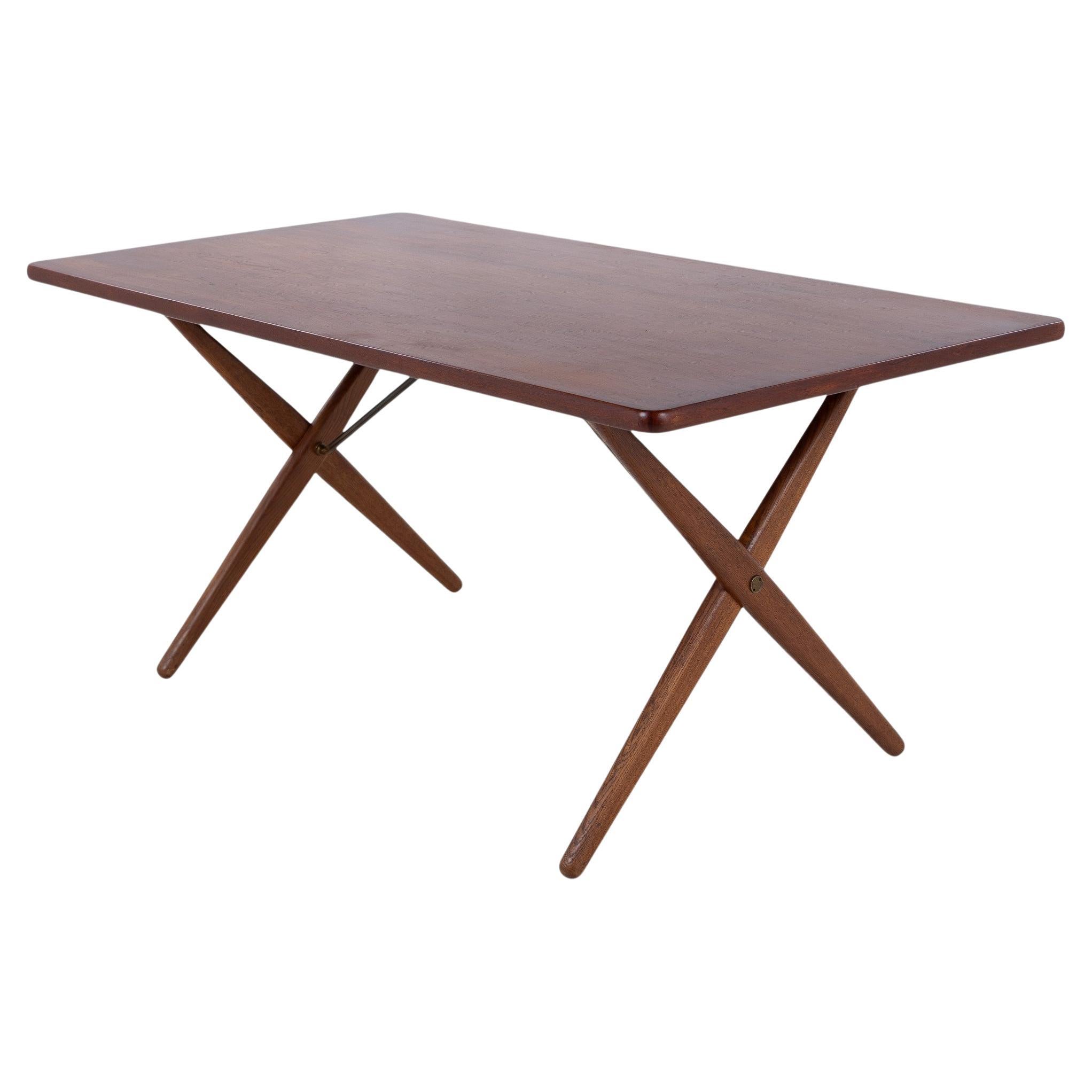 AT 303 - Dining table in teak by Hans J. Wegner For Sale