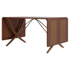 AT 304 - Dining table in teak by Hans J. Wegner