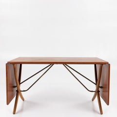 AT 304 - Sabre-legged table by Hans J. Wegner