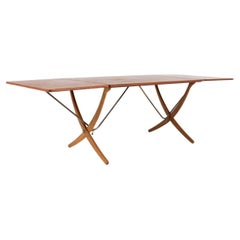 AT 304 - Sabre-legged table by Hans J. Wegner