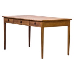 "AT 305" Desk in Oak by Hans J. Wegner, Andreas Tuck, Denmark, 1966