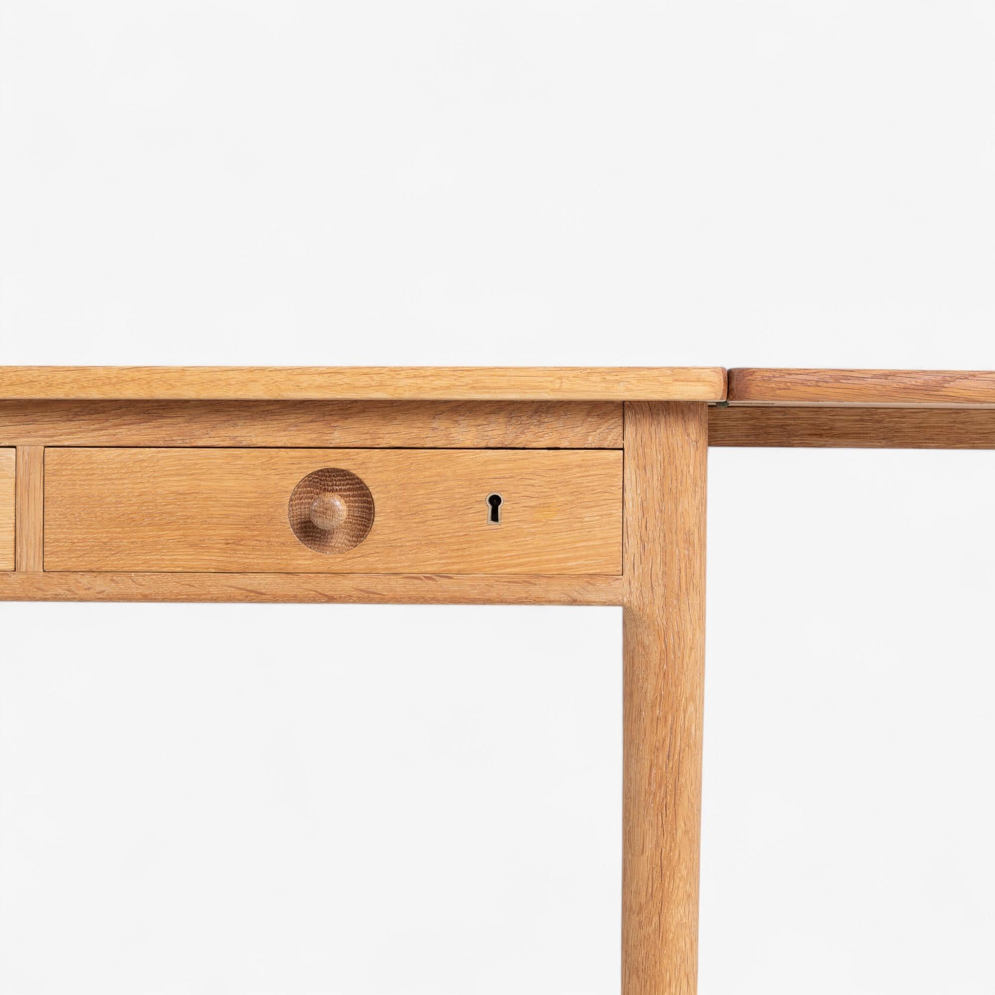 Mid-Century Modern AT 305 - Bureau en chêne de Hans J. Wegner en vente