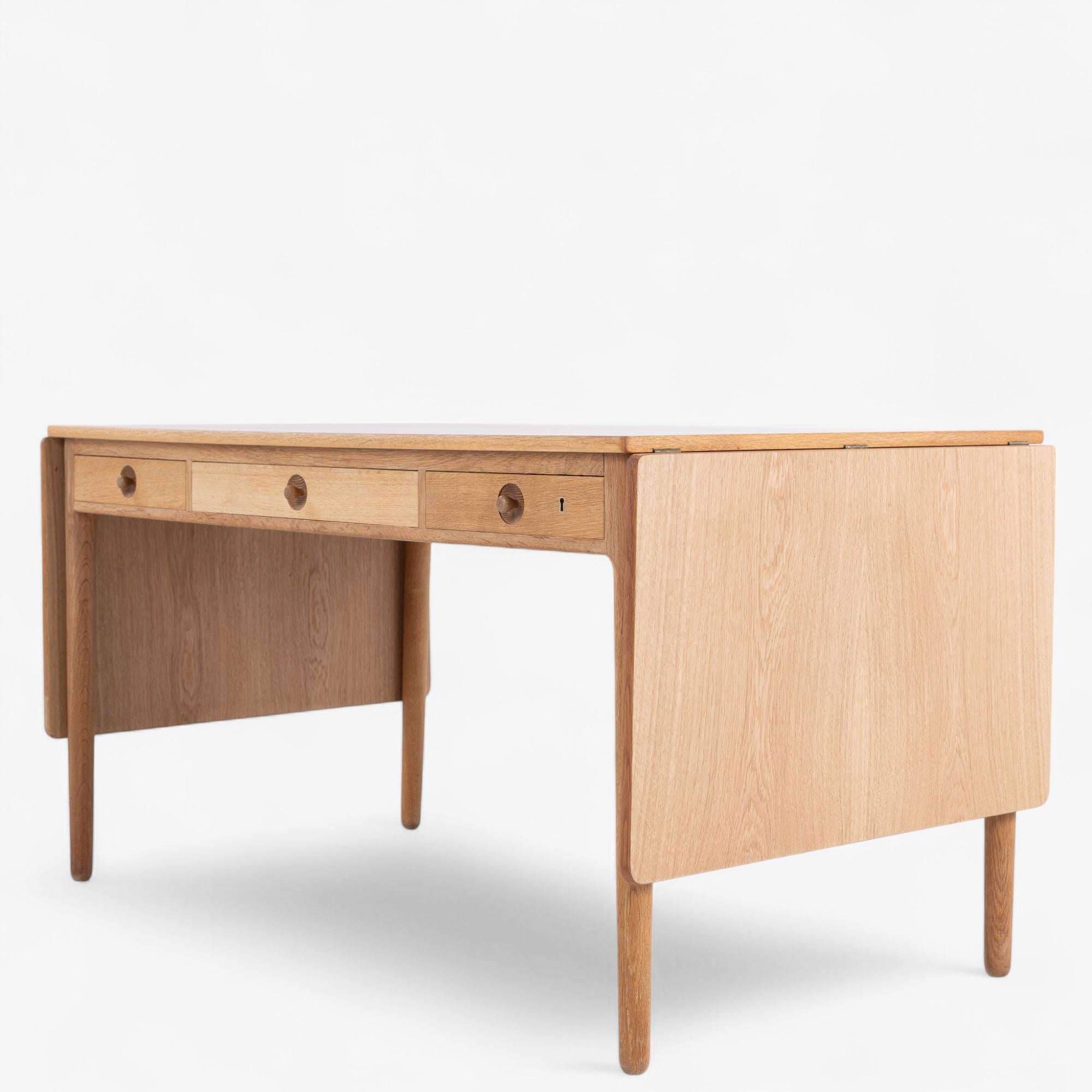 AT 305 - Bureau en chêne de Hans J. Wegner Bon état - En vente à Copenhagen, DK