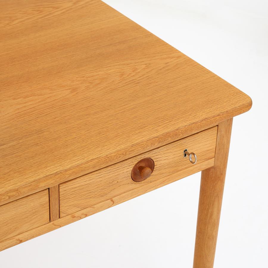 Danish At 305 Writing Desk by Hans J. Wegner