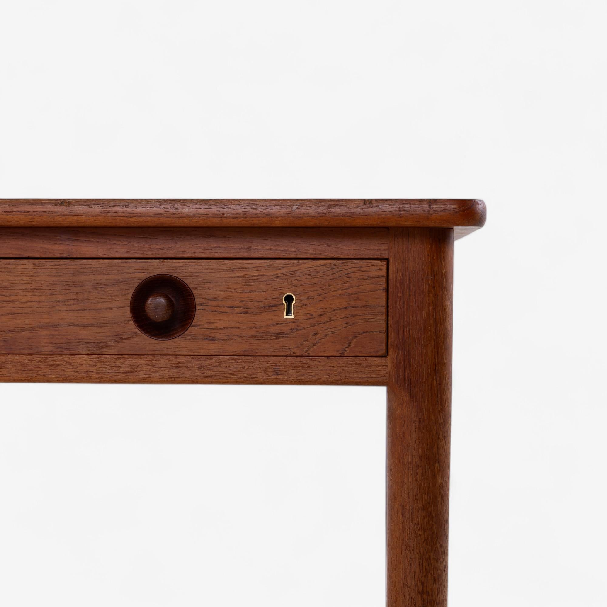 AT 305 - Bureau en teck de Hans J. Wegner Bon état - En vente à Copenhagen, DK