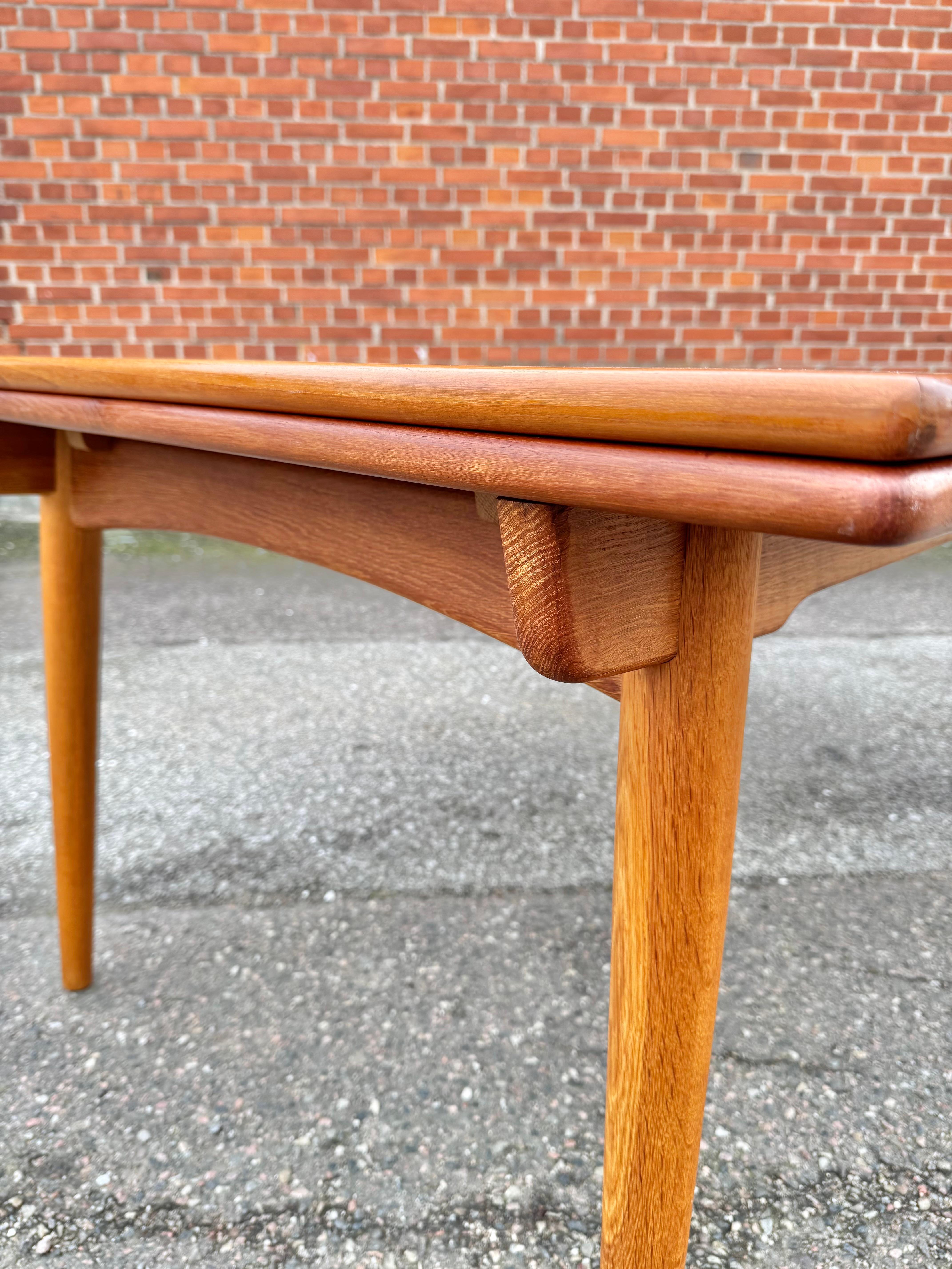 AT-312 Dining Table in Oak by Hans Wegner for Andreas Tuck, 1960s 2