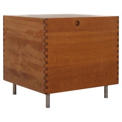 AT 34 "Cubebar" by Hans J. Wegner