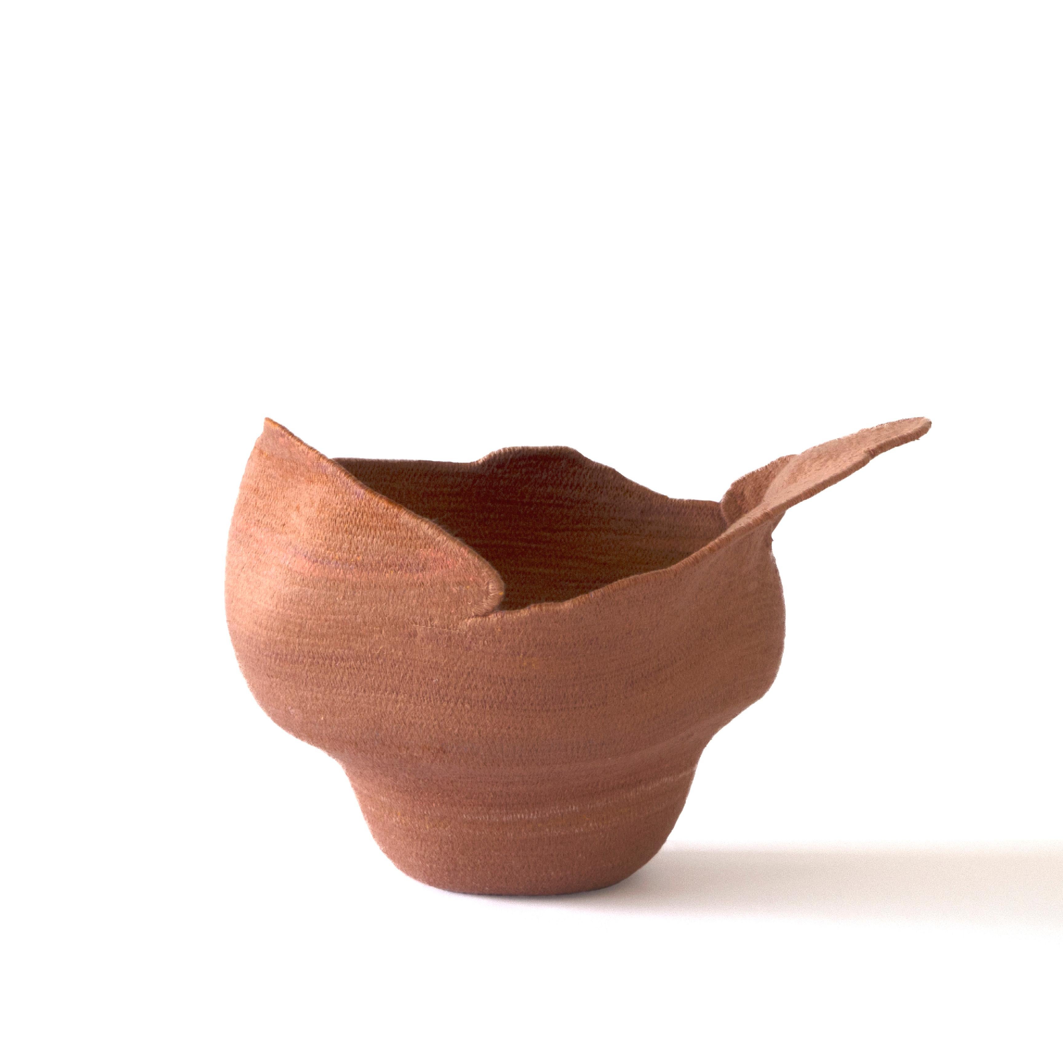 AT-CO 1 Vessel by Cristina Vallejo
Dimensions: W 33 x D 31 x H 22 cm
Materials: 100 % Cotton cord and polyester thread.
Weight: 0.48 Kg

ELSUR is a furniture and product publisher, established in Madrid since 2014. Interested in the relationship