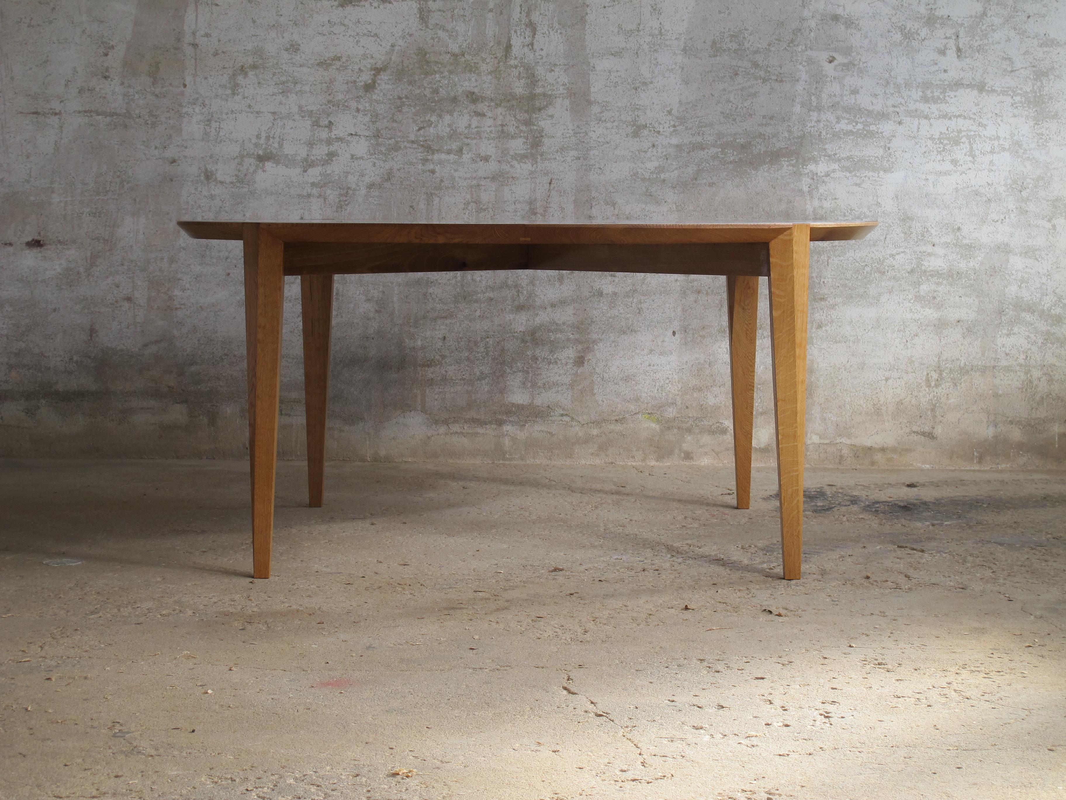 AT Dining Table, Round, Solid Oak with Estremoz Marble Top by Tomaz Viana In New Condition For Sale In Cascais, PT