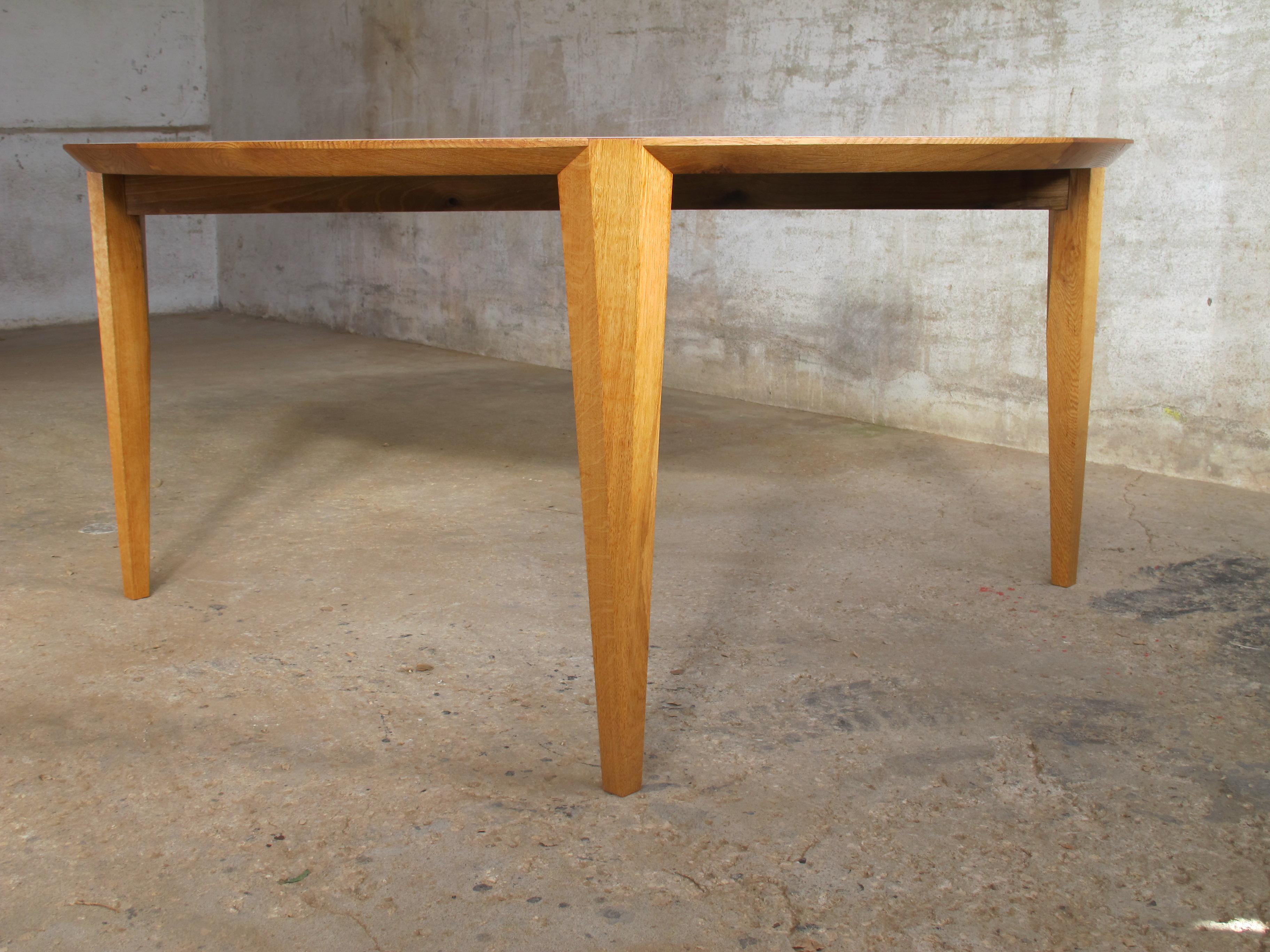 AT Dining Table, Round, Solid Oak with Estremoz Marble Top by Tomaz Viana For Sale 1