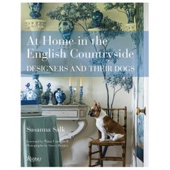 Zu Hause auf dem englischen Land Designer und ihre Hunde