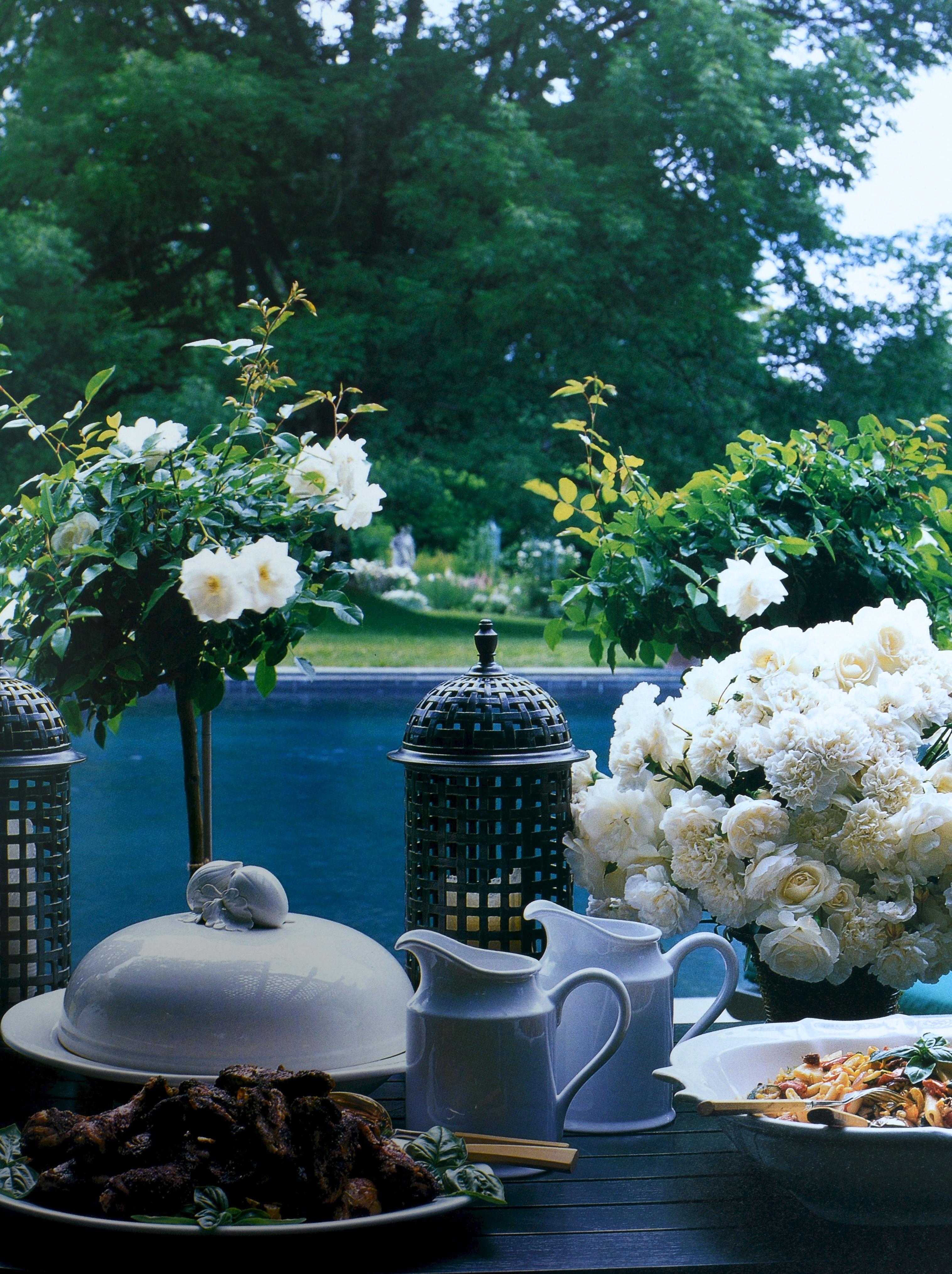 At Home with Carolyne Roehm par Carolyne Roehm, 1ère édition en vente 14