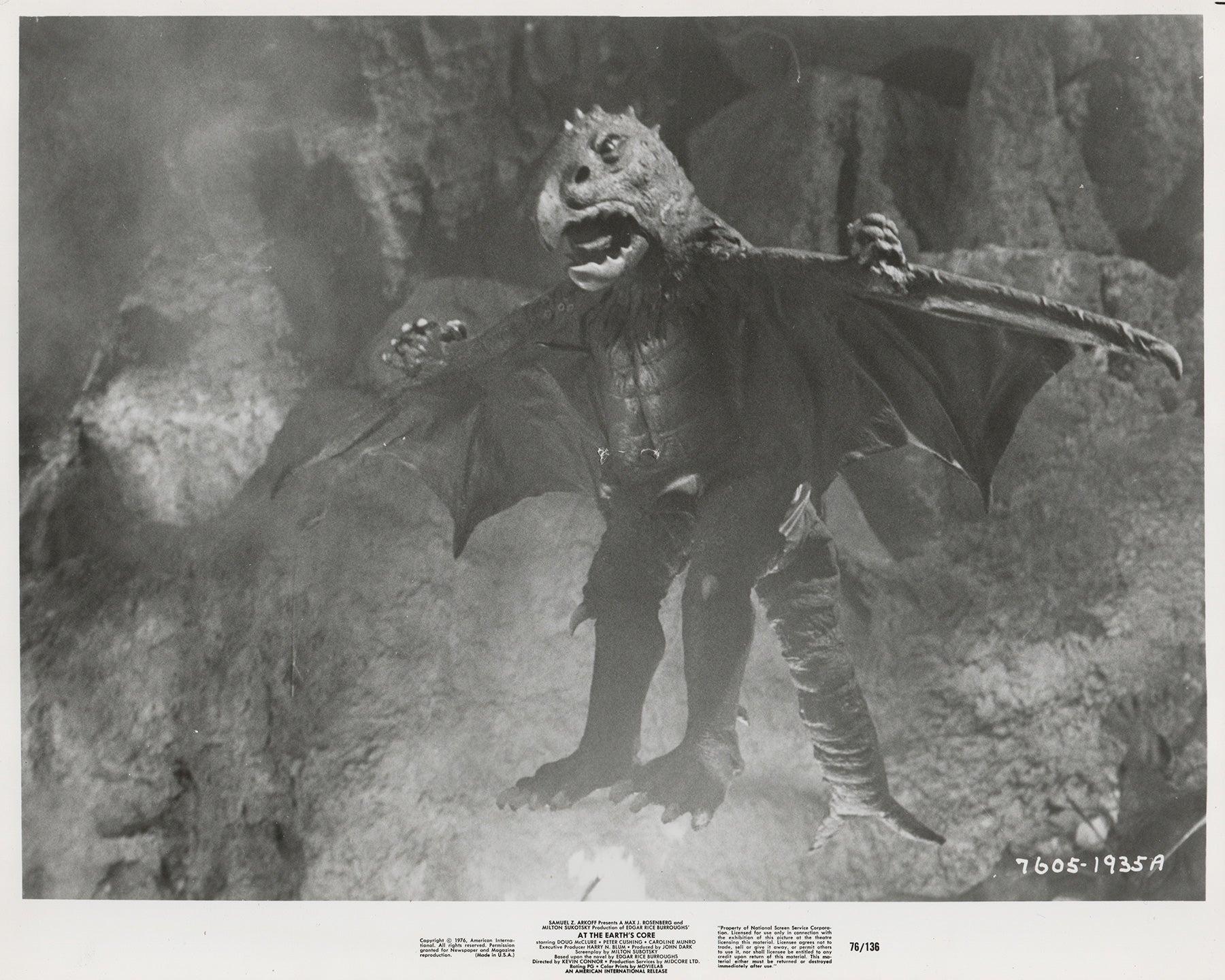 Bois At The Earths Core (1976) Image publicitaire pour la presse - encadrée en vente