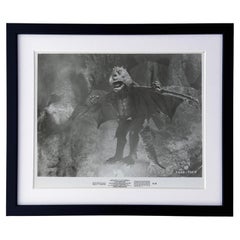 At The Earths Core (1976) Pressewerbung Standbild - Gerahmt