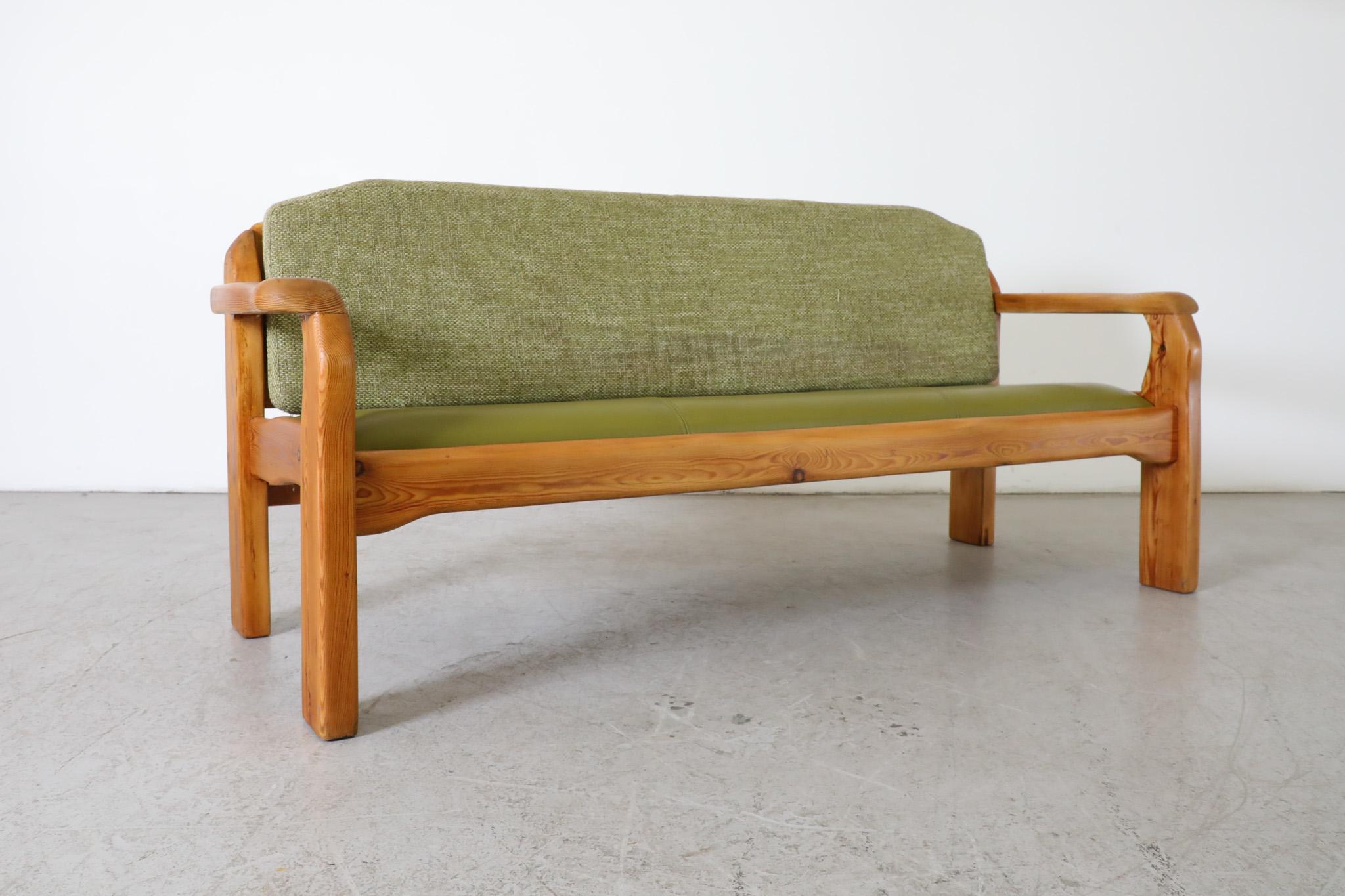 Ate van Apeldoorn Inspired Pine Bench with Green Cushions & Hand Carved Details For Sale 5