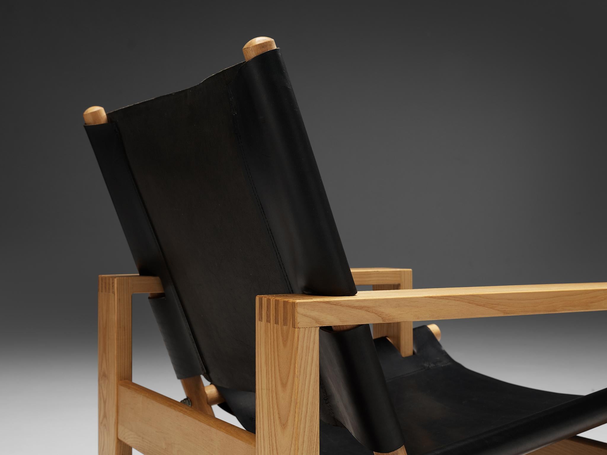 Ate van Apeldoorn Lounge Chairs in Ash and Black Leather  3