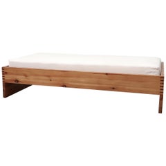 Ate Van Apeldoorn Pine Day Bed