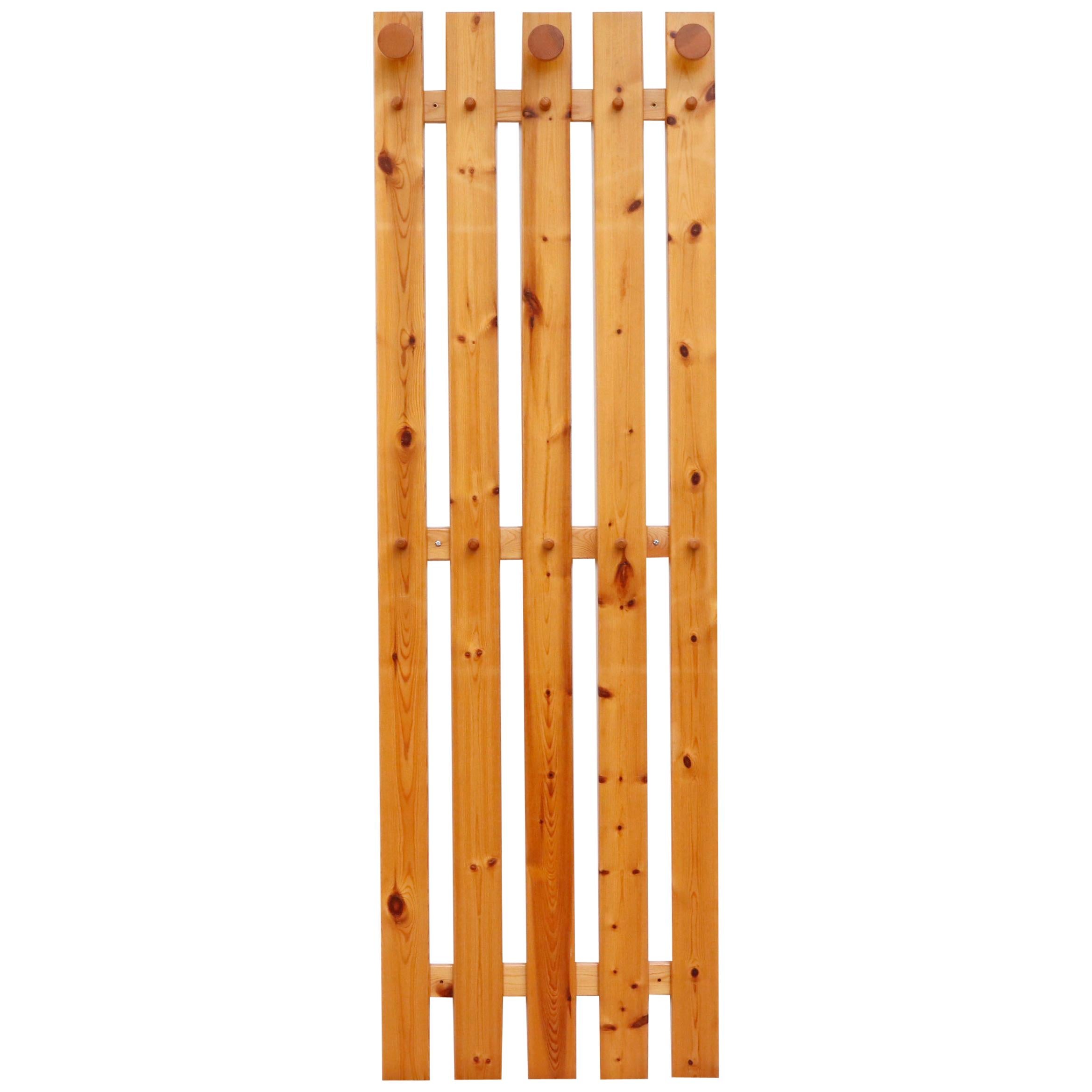 Ate van Apeldoorn Pine Slat Wall Mount Coat Rack