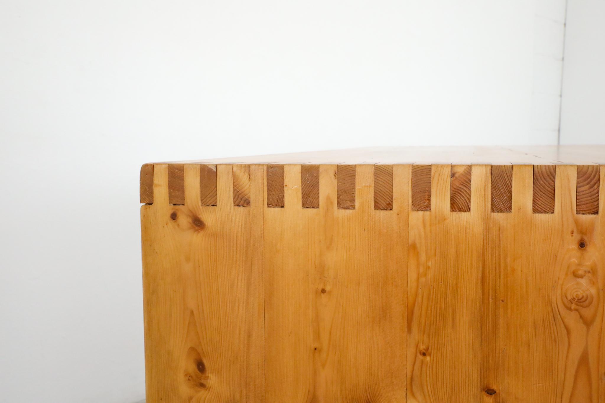 Ate Van Apeldoorn Table ou bureau de salle à manger en pin à cascade en vente 8