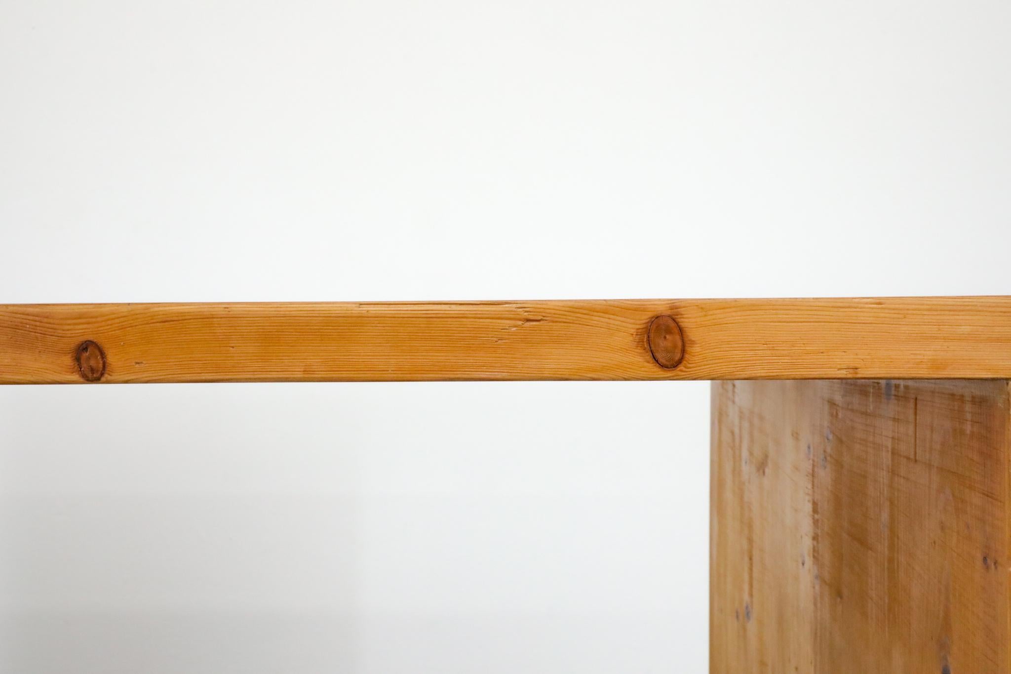 Ate Van Apeldoorn Table ou bureau de salle à manger en pin à cascade en vente 11