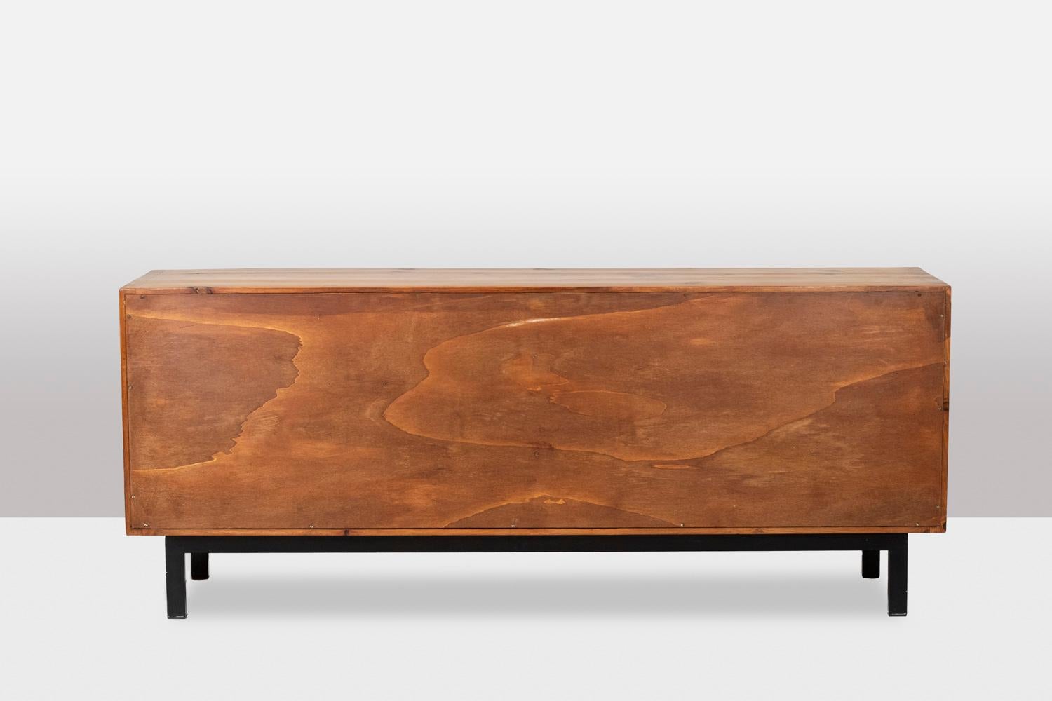 Pine Ate Van Apeldoorn. Sideboard in pitch pine. 1970s. For Sale