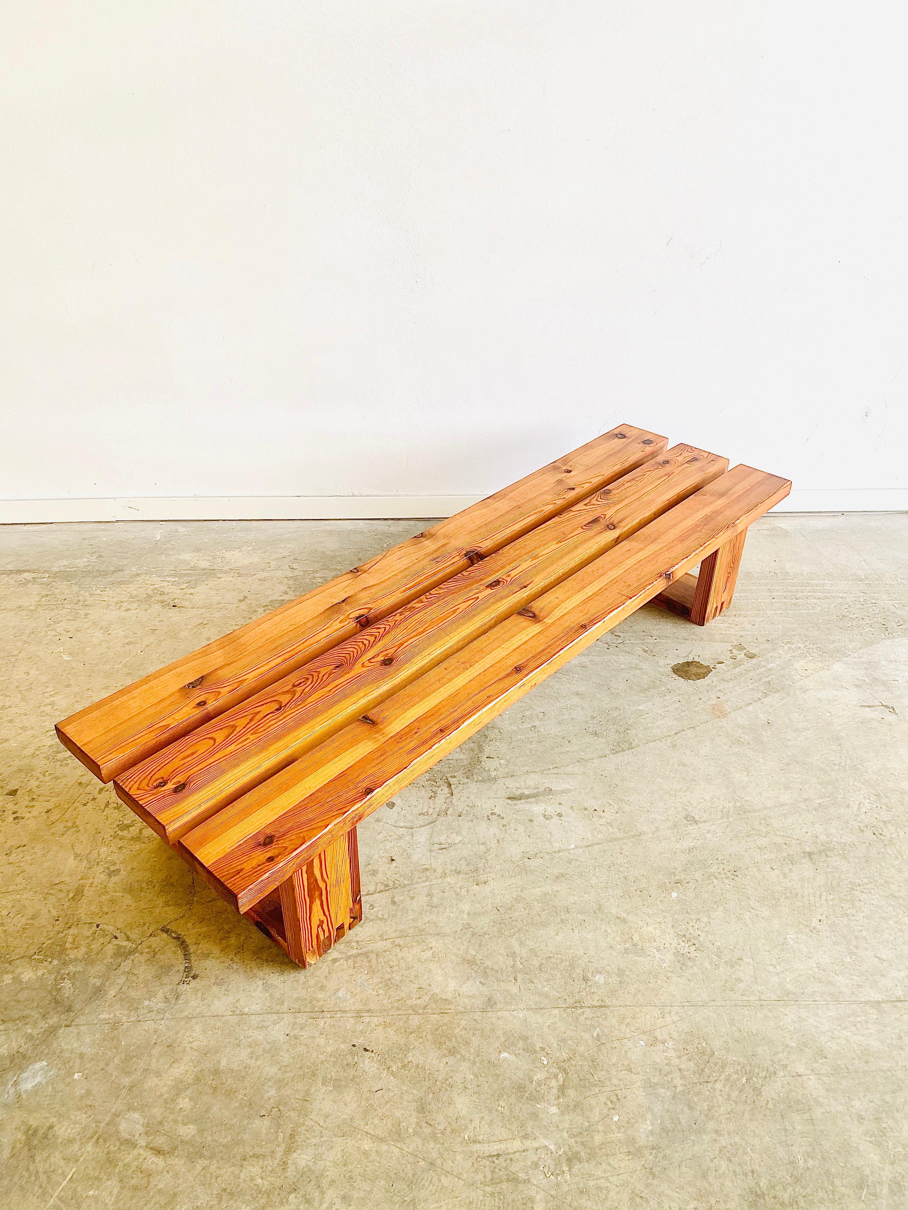 Ate Van Apeldoorn Slat Bench in Solid Pine, Dutch Design from the 1970's In Good Condition For Sale In Amsterdam, NL