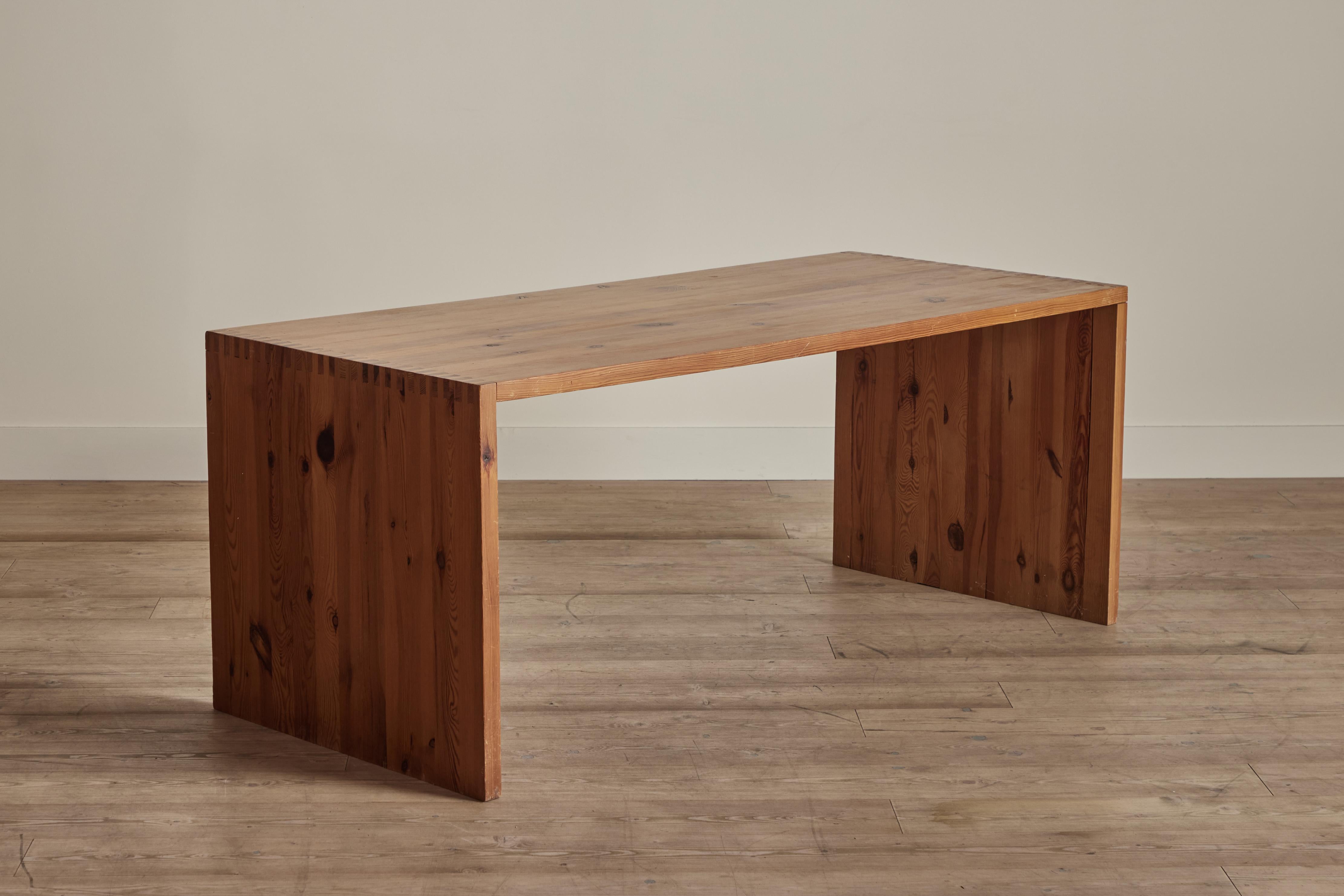 Mid-Century Modern Ate Van Apeldoorn Style Pine Table For Sale