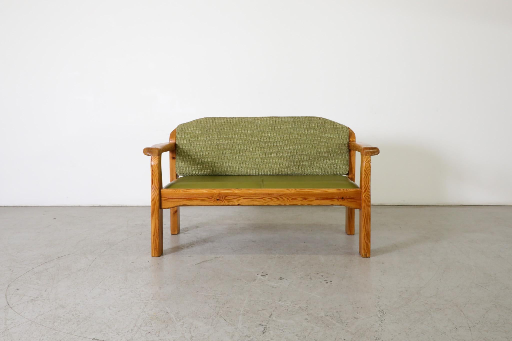 Fabric Ate van Apeldoorn Style Pine Two Seat Bench with Green Cushions For Sale