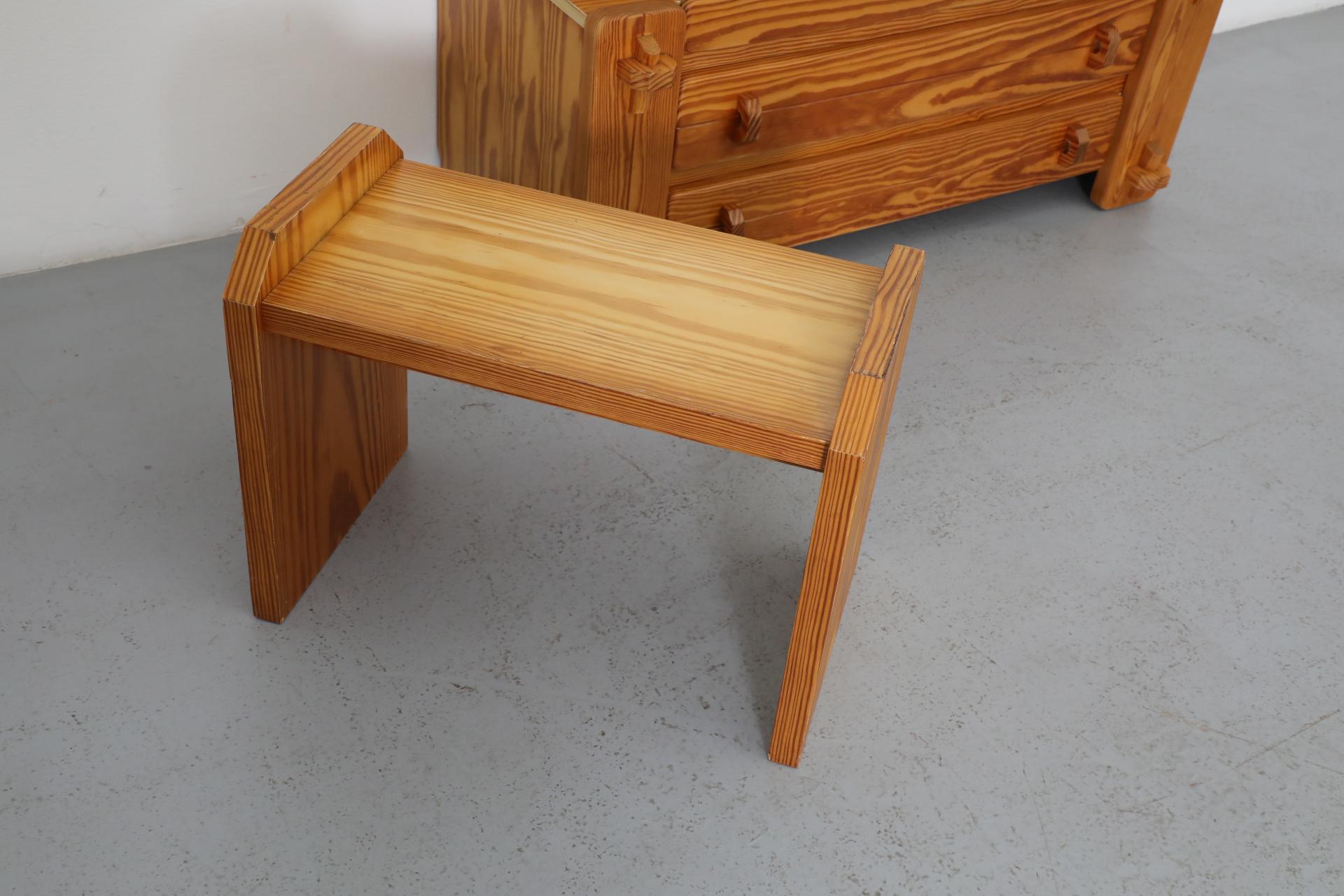 Ensemble de coiffeuses en pin de style Ate van Apeldoorn avec tiroirs, miroir mural et tabouret en vente 8