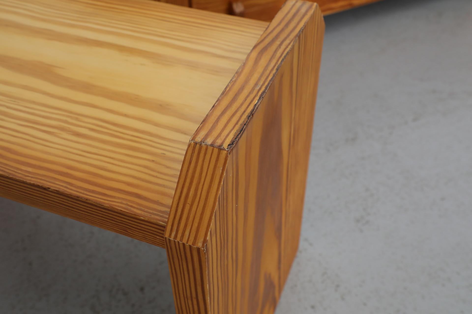 Ensemble de coiffeuses en pin de style Ate van Apeldoorn avec tiroirs, miroir mural et tabouret en vente 10