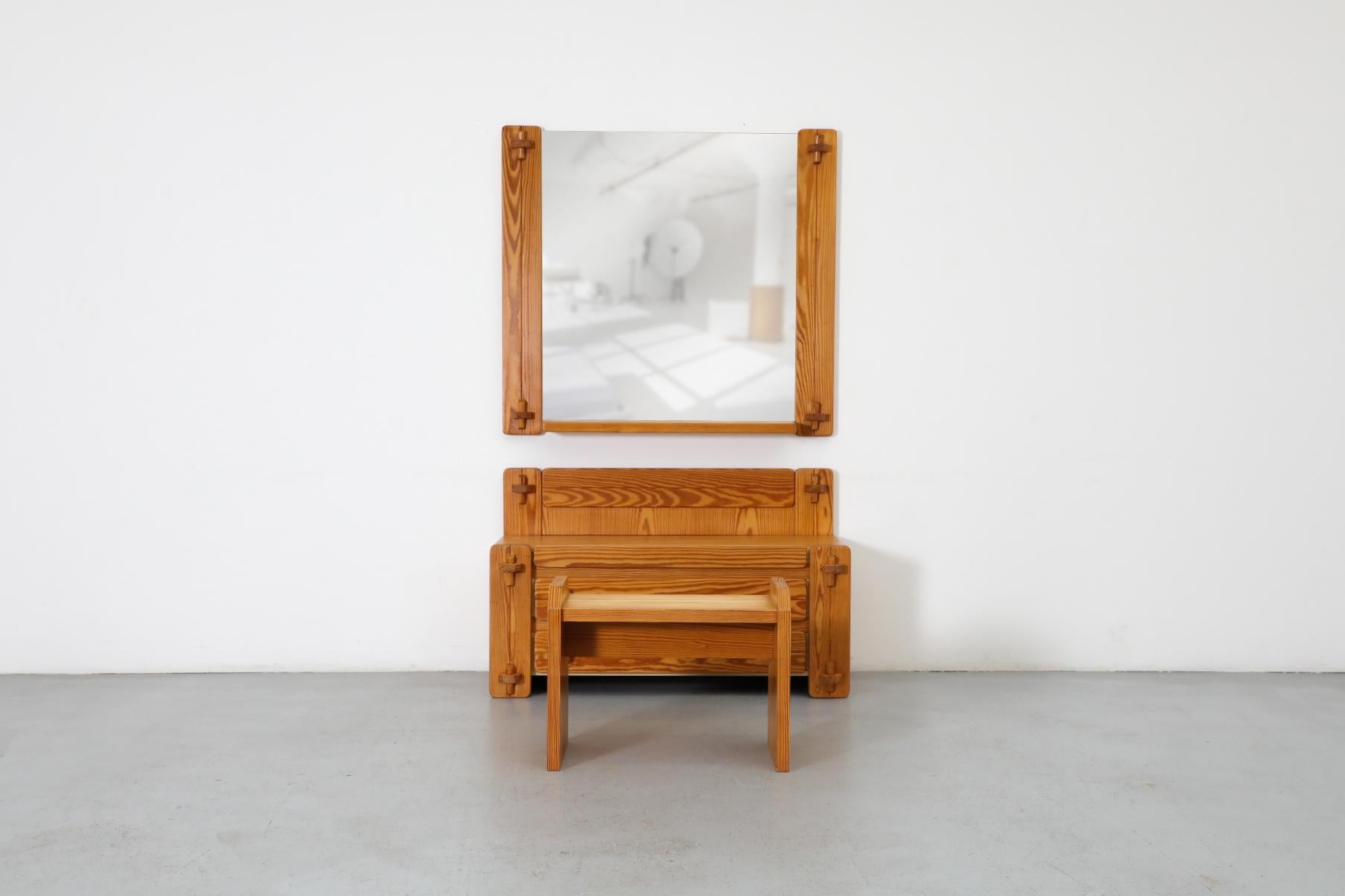 Mid-Century Modern Ensemble de coiffeuses en pin de style Ate van Apeldoorn avec tiroirs, miroir mural et tabouret en vente
