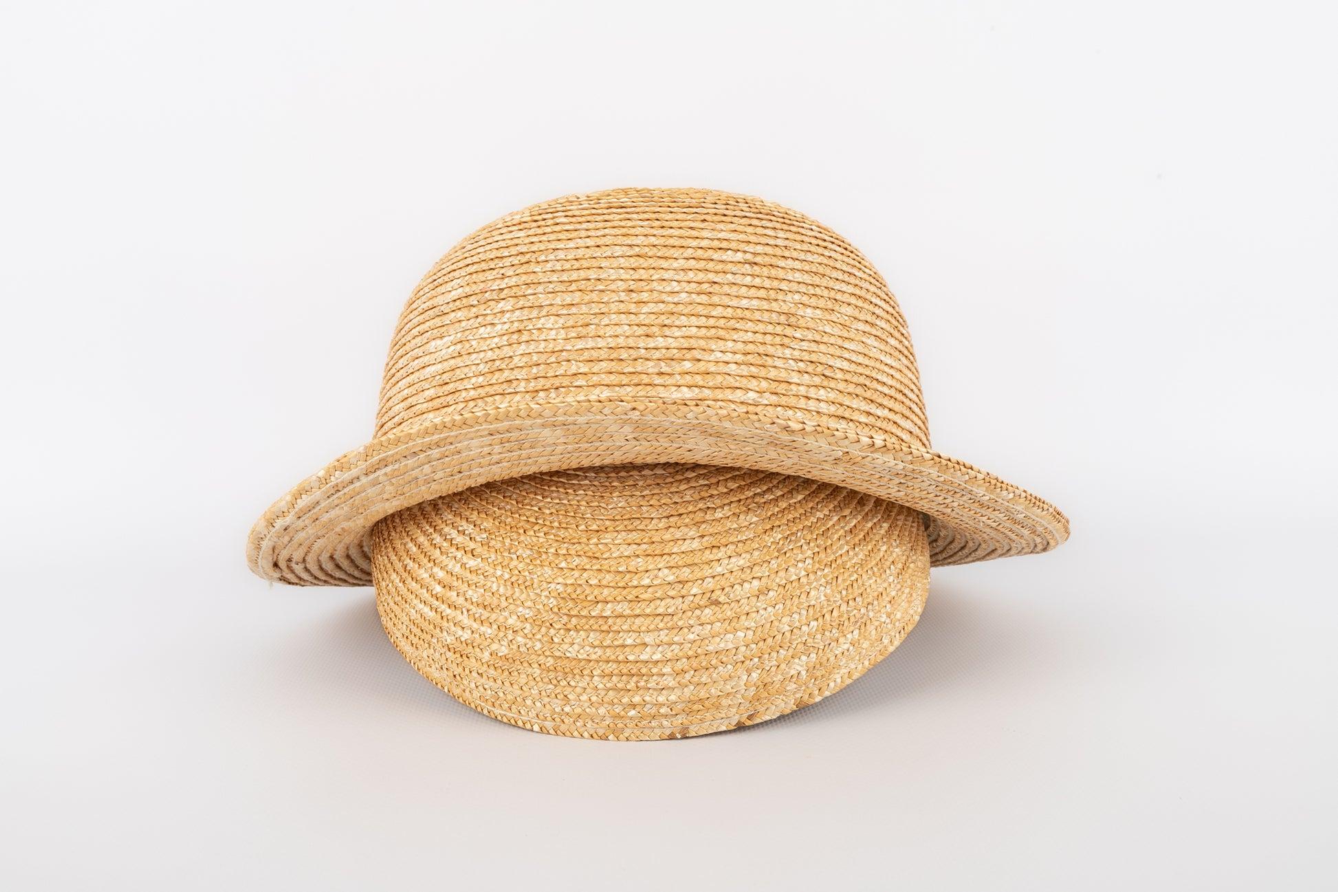 Atelier 144 Straw Asymmetrical Hat In Excellent Condition For Sale In SAINT-OUEN-SUR-SEINE, FR