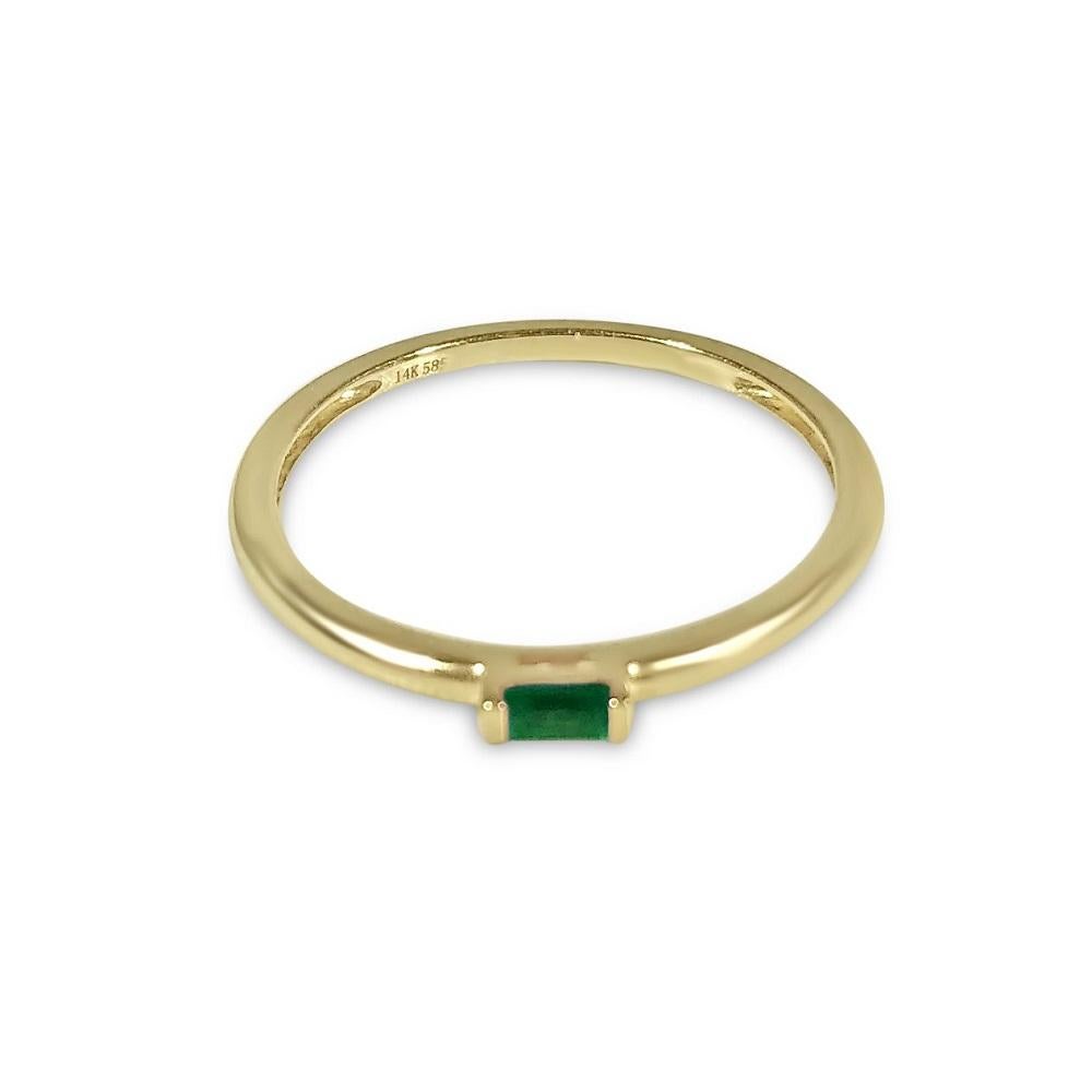 Contemporary Atelier All Day 14 Karat Yellow Gold Emerald Pinky and 
