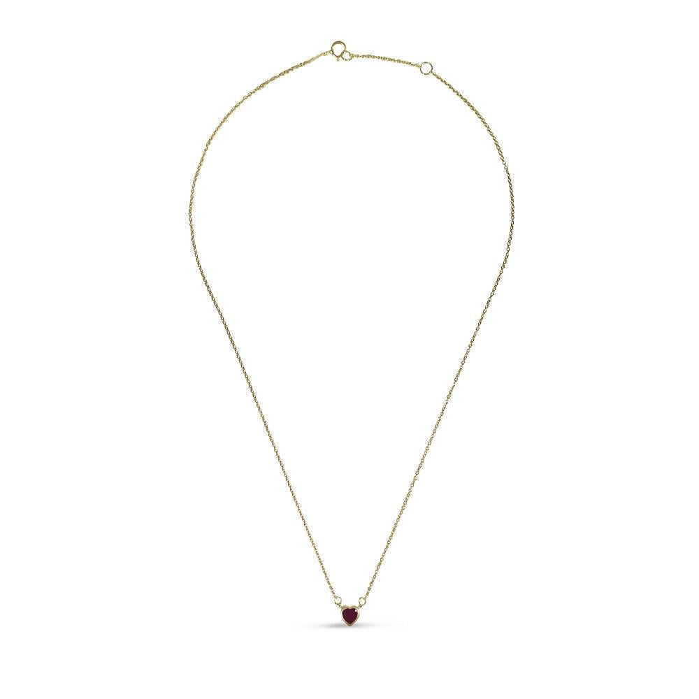 Contemporain Atelier All Day Collier pendentif cœur en or jaune 14 carats et rubis précieux en vente