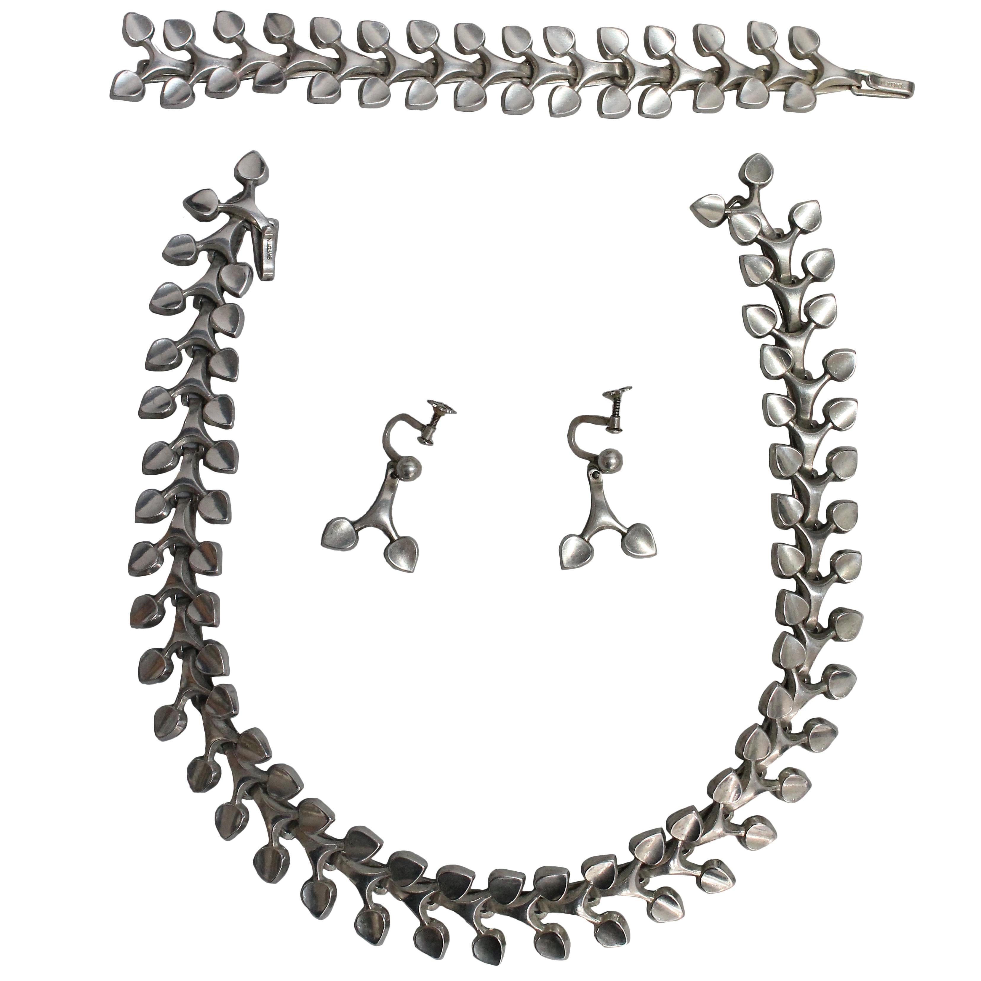 Atelier Borgila Sweden 1958 in Sterling, Set of Necklace, Bracelet and Earrings