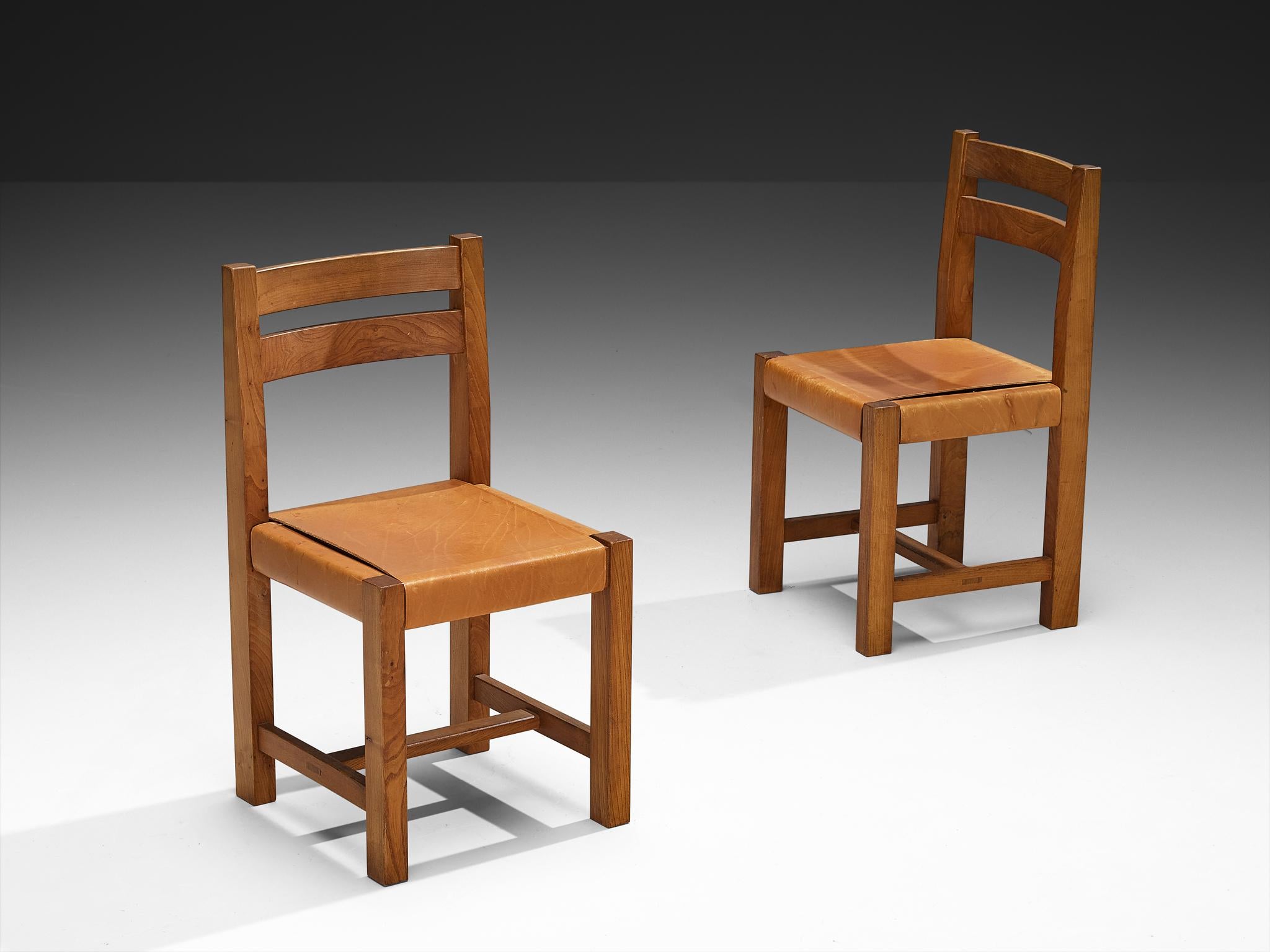 Post-Modern Atelier C. Demoyen Set of Eight Dining Chairs in Elm and Cognac Leather For Sale