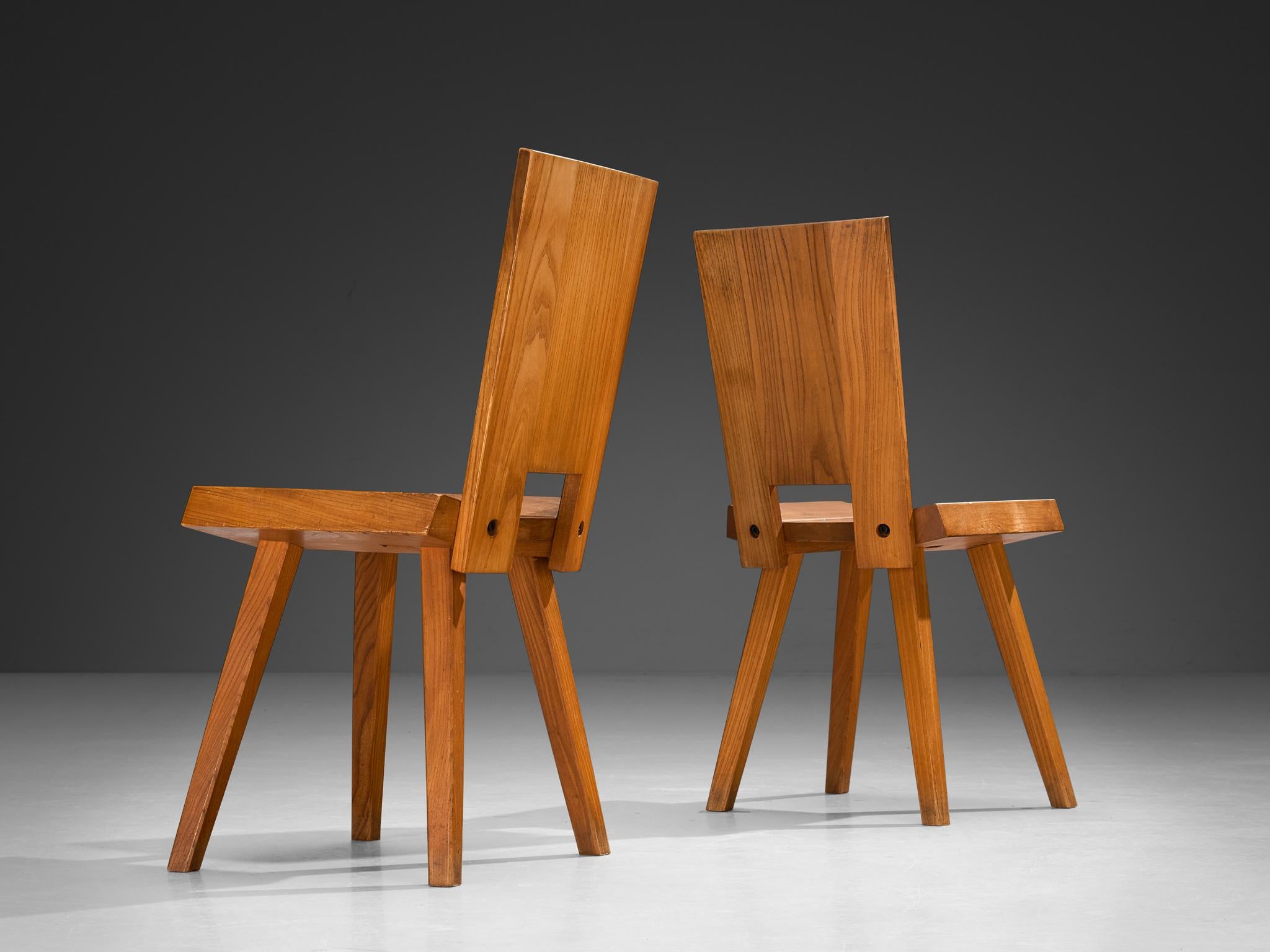 A.I.C. C. Ensemble de six chaises en orme massif en vente 5