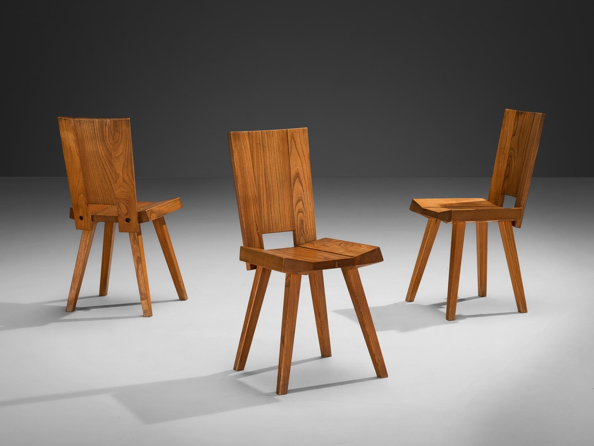 A.I.C. C. Ensemble de six chaises en orme massif en vente 1