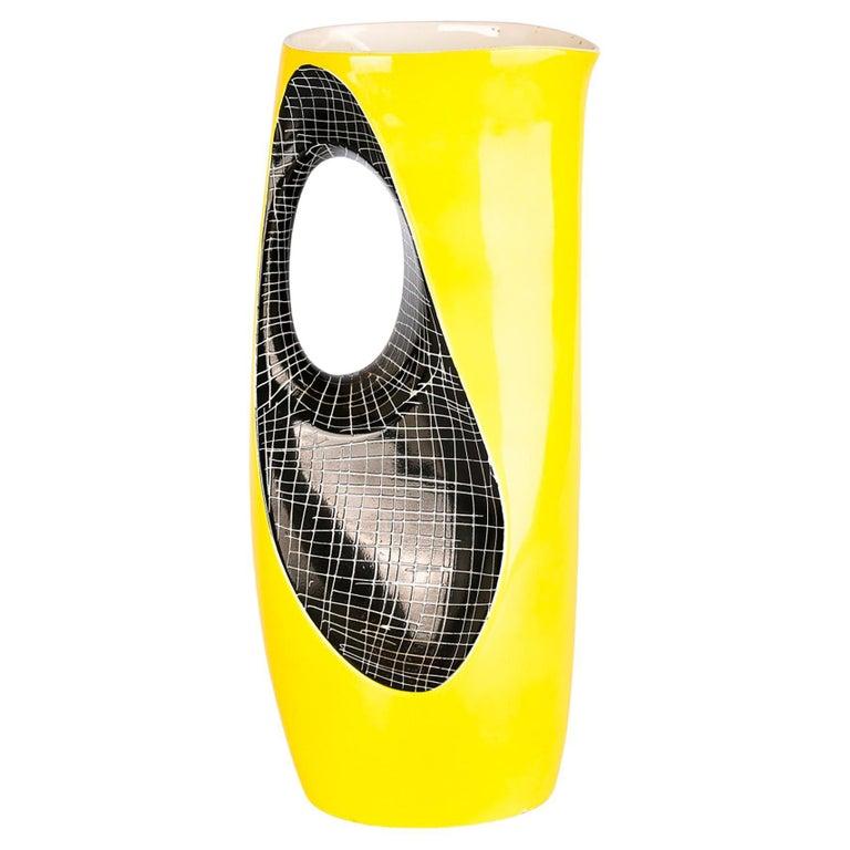 Brésilien Atelier Forjaz, céramique brésilienne - Vase, c. 1950 en vente
