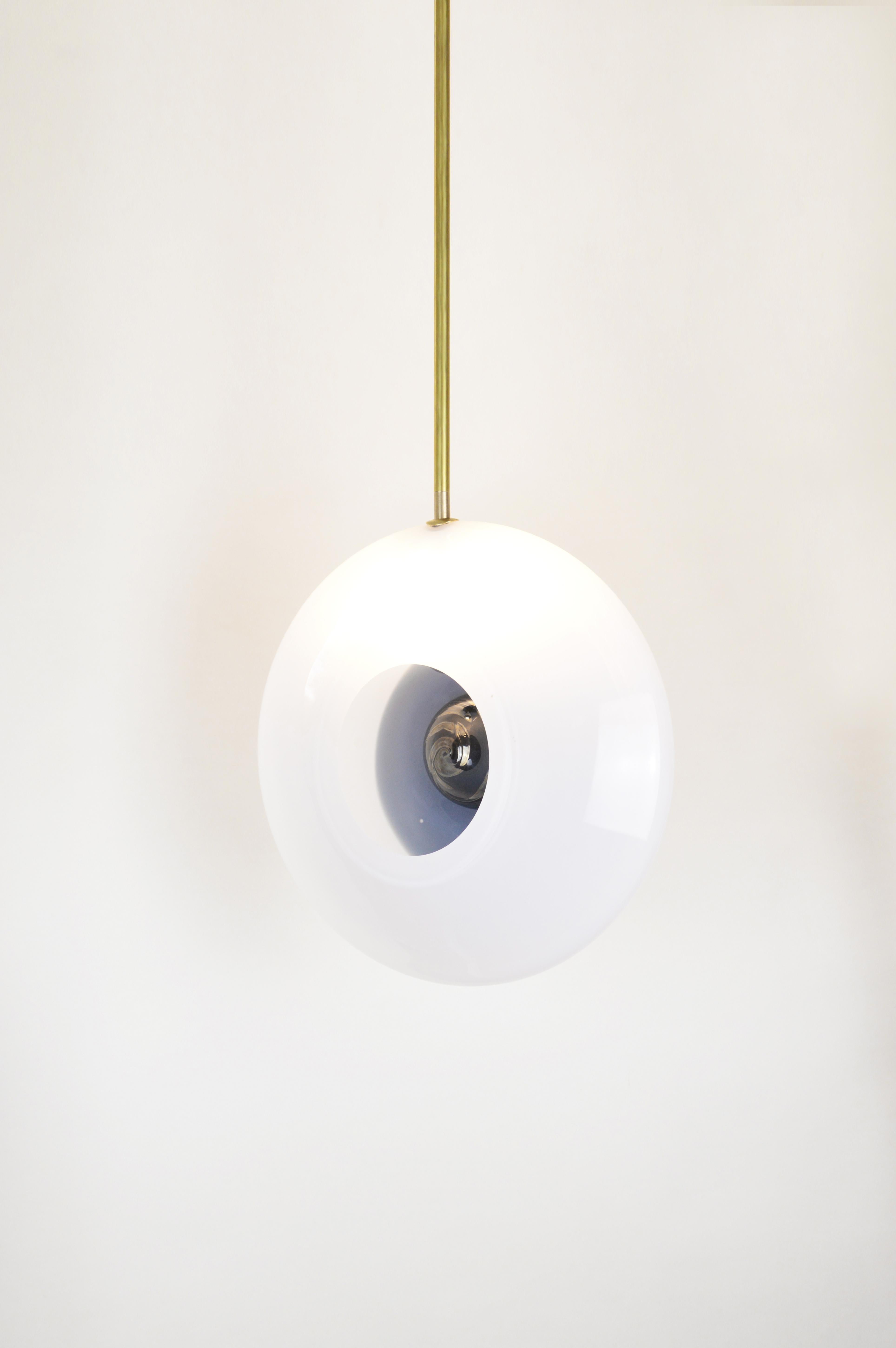 Moderne Atelier George, lampe suspendue Trou Noir en vente