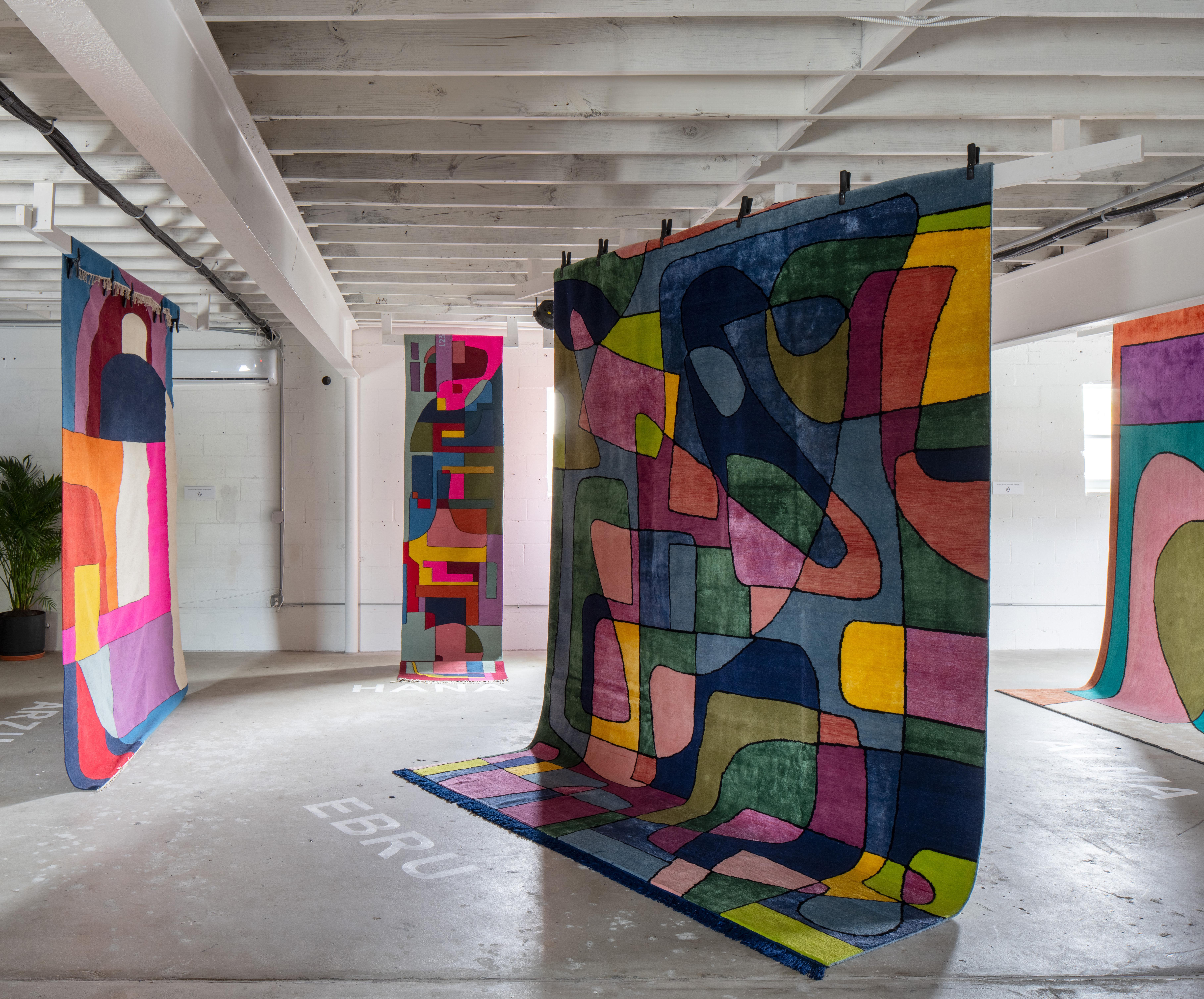 Modern atelier LAMIS, ALMA floor art, organic modern colorful hand tufted rug For Sale