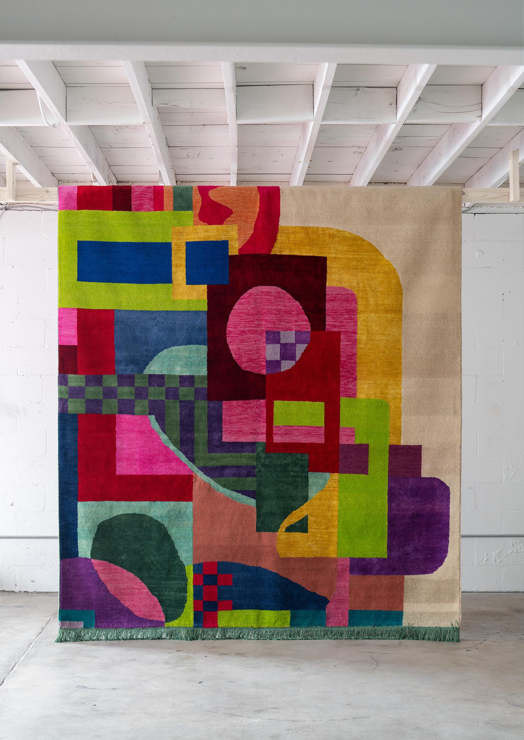 Hand Knotted 
100 knots per square inch 

We’re proud to partner with KAHHAL1871, the luxury home of contemporary and heritage hand-knotted rugs in Egypt for over five generations. In addition to hand-knotting, KAHHAL1871’s artisans also specialize