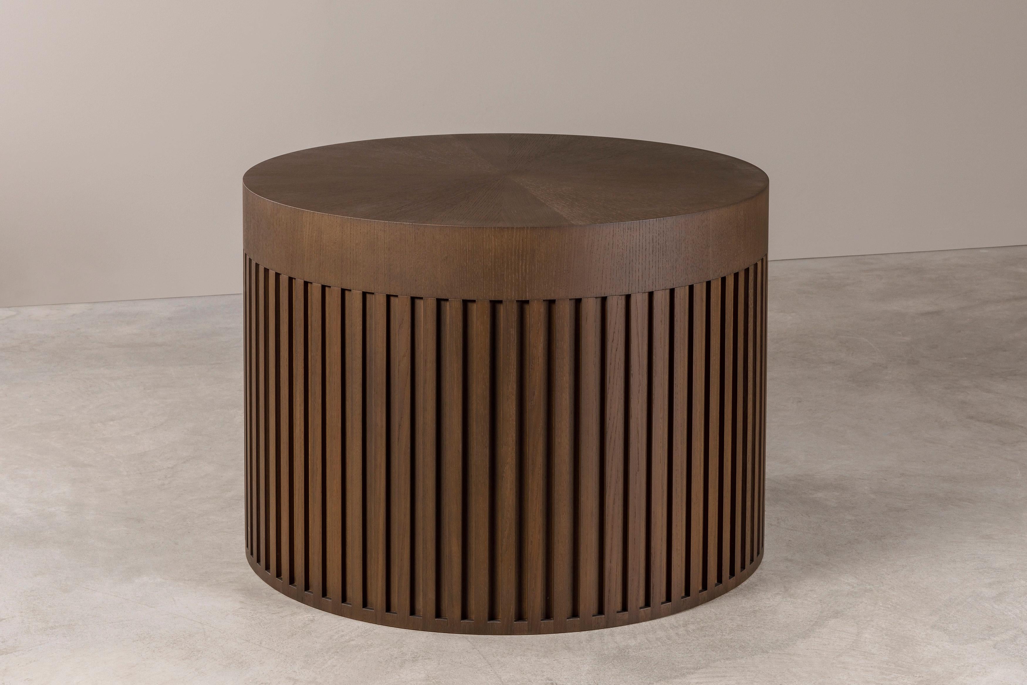 The Soleil pedestal table is made in matt varnished tinted oak, it’s created in 2023 by the Atelier Linné collective. This piece occupies a round shape, the base is in fluted oak, with a sun plating top.

Atelier Linné is a collective of