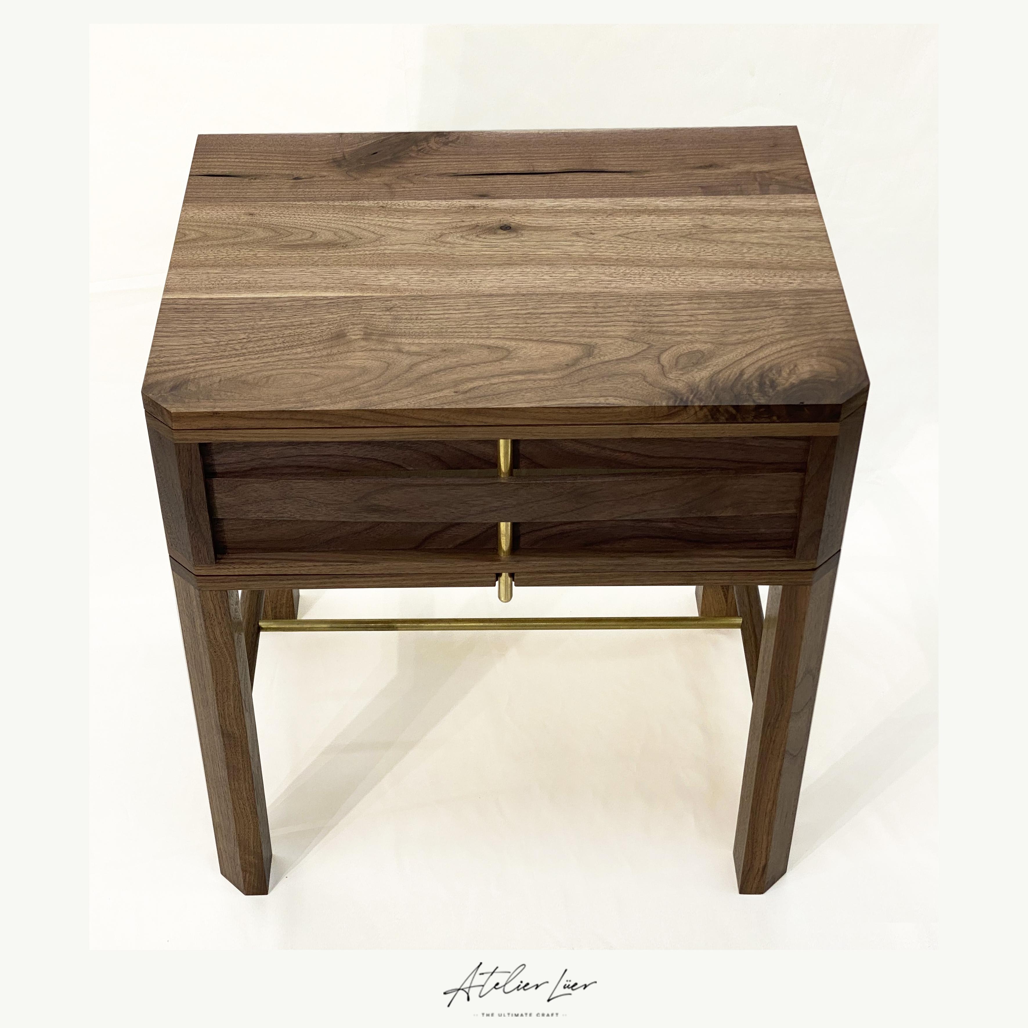 Atelier Luer Slat Front Walnut Night/Side/End Table with Drawer & Brass Hardware In New Condition For Sale In Miami, FL