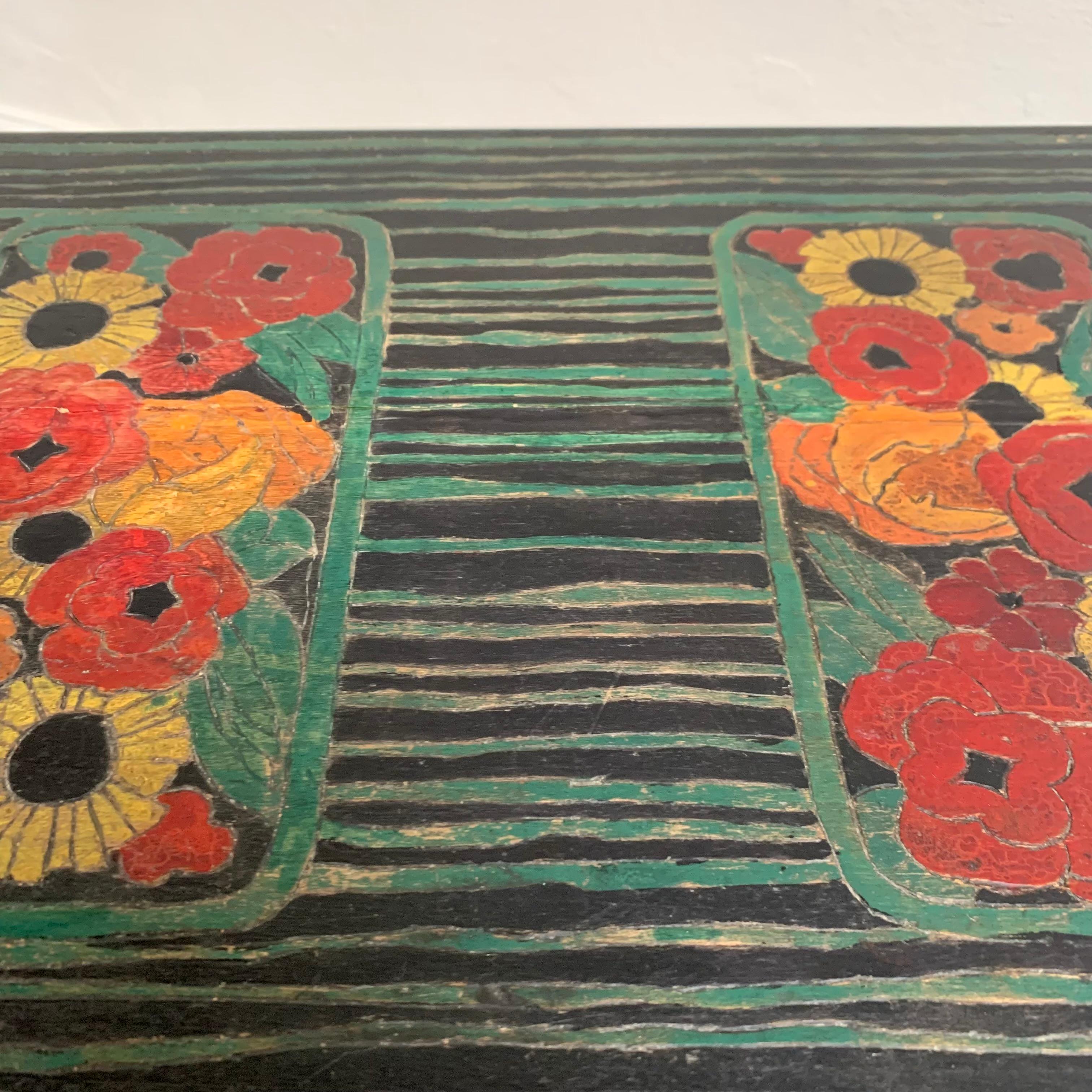 Atelier Martine Attributed Painted Wood Side Table, circa 1920, France. en vente 2