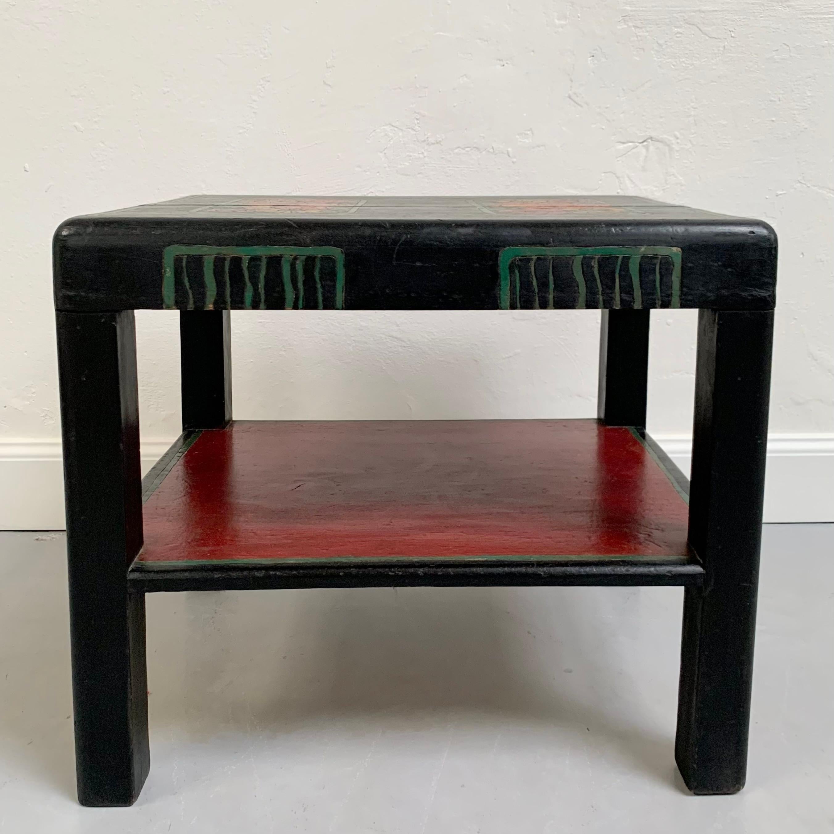 Début du 20ème siècle Atelier Martine Attributed Painted Wood Side Table, circa 1920, France. en vente