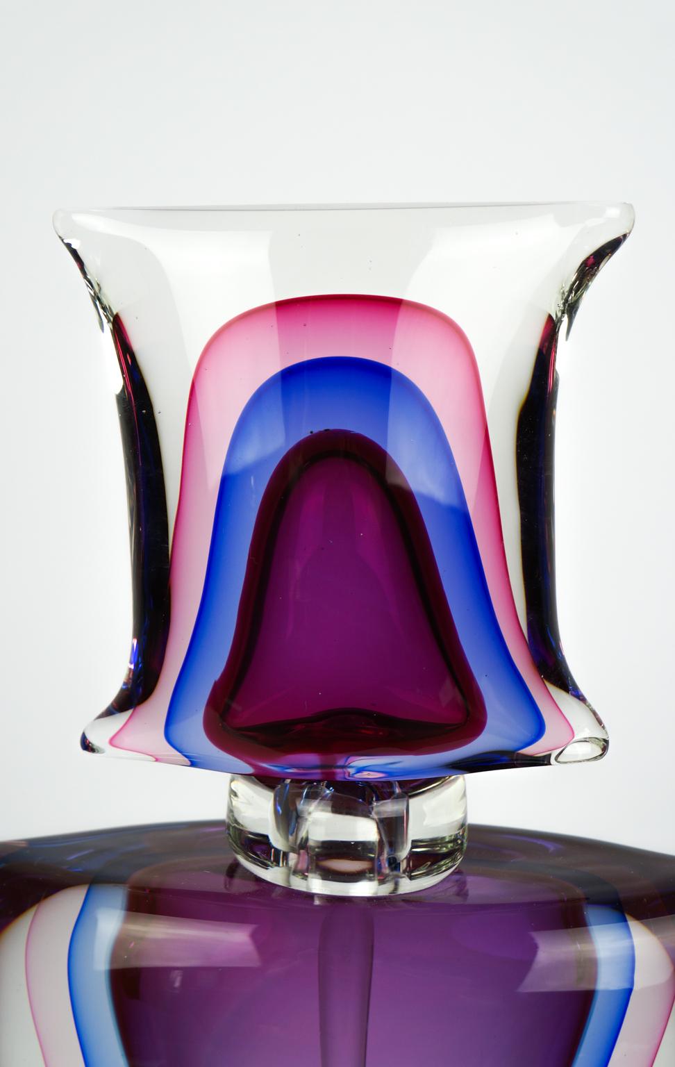 Fait main Deux bouteilles Sommerso en verre de Murano de style mi-siècle moderne de l'Atelier Oball, 1994 en vente